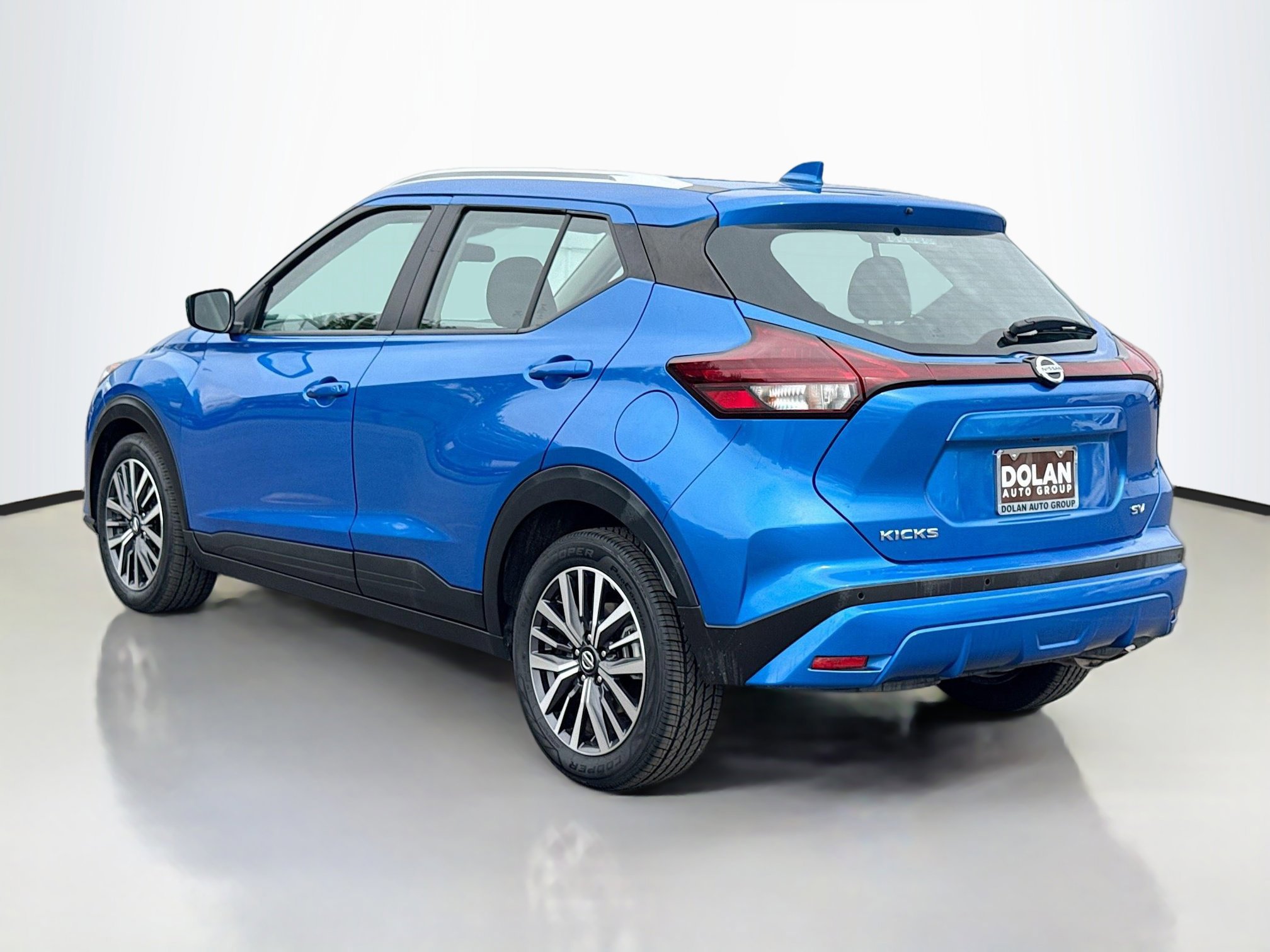 2021 Nissan Kicks SV photo 3