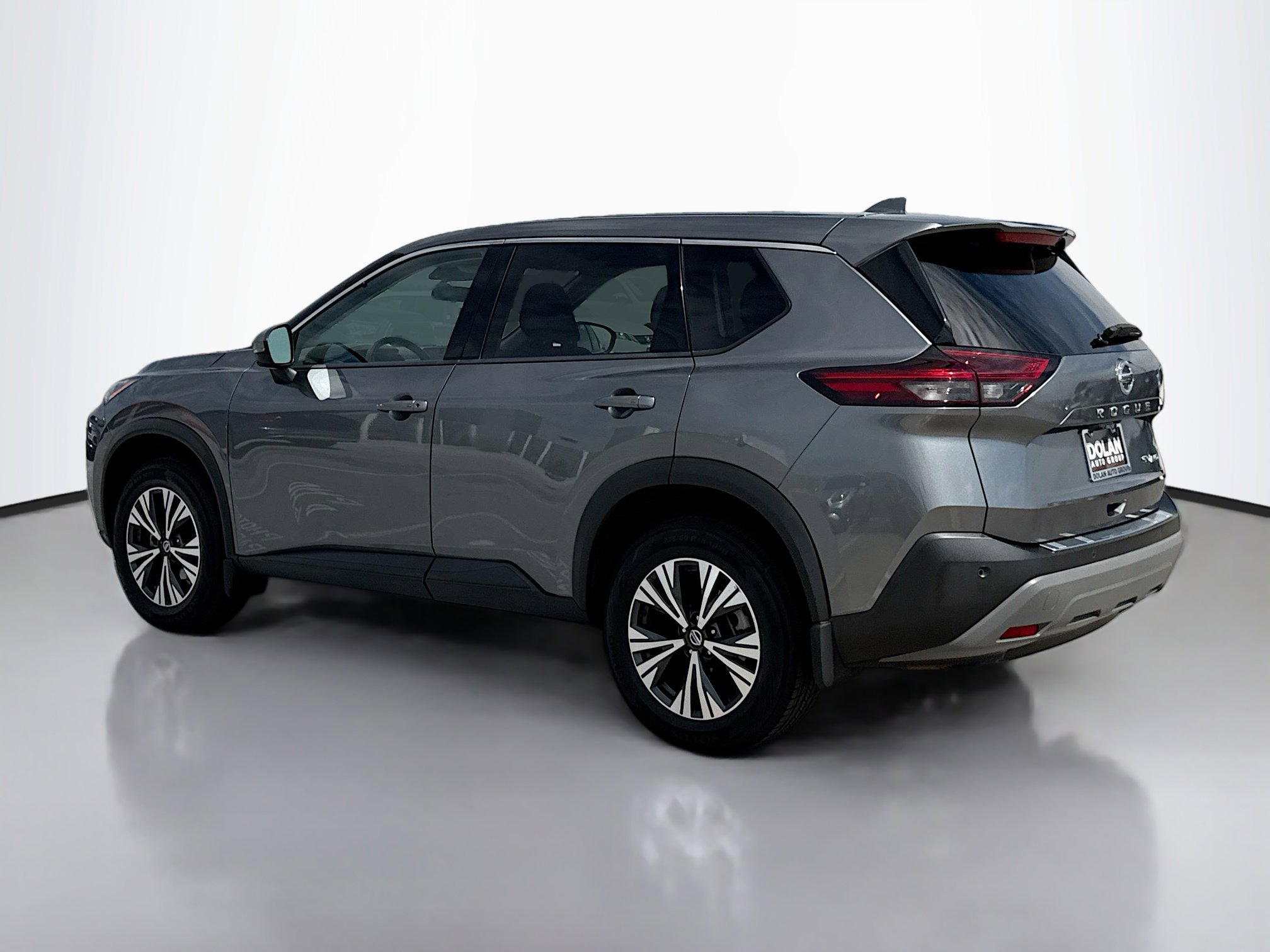 2021 Nissan Rogue SV photo 4