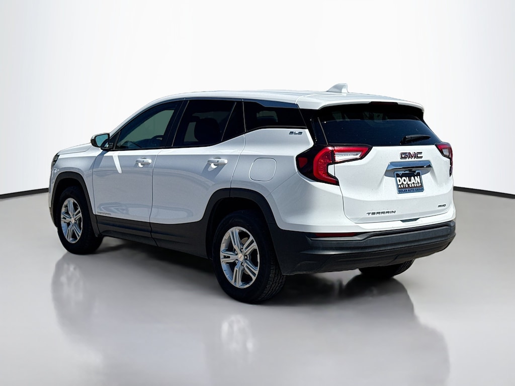 Used 2024 GMC Terrain SLE SUV