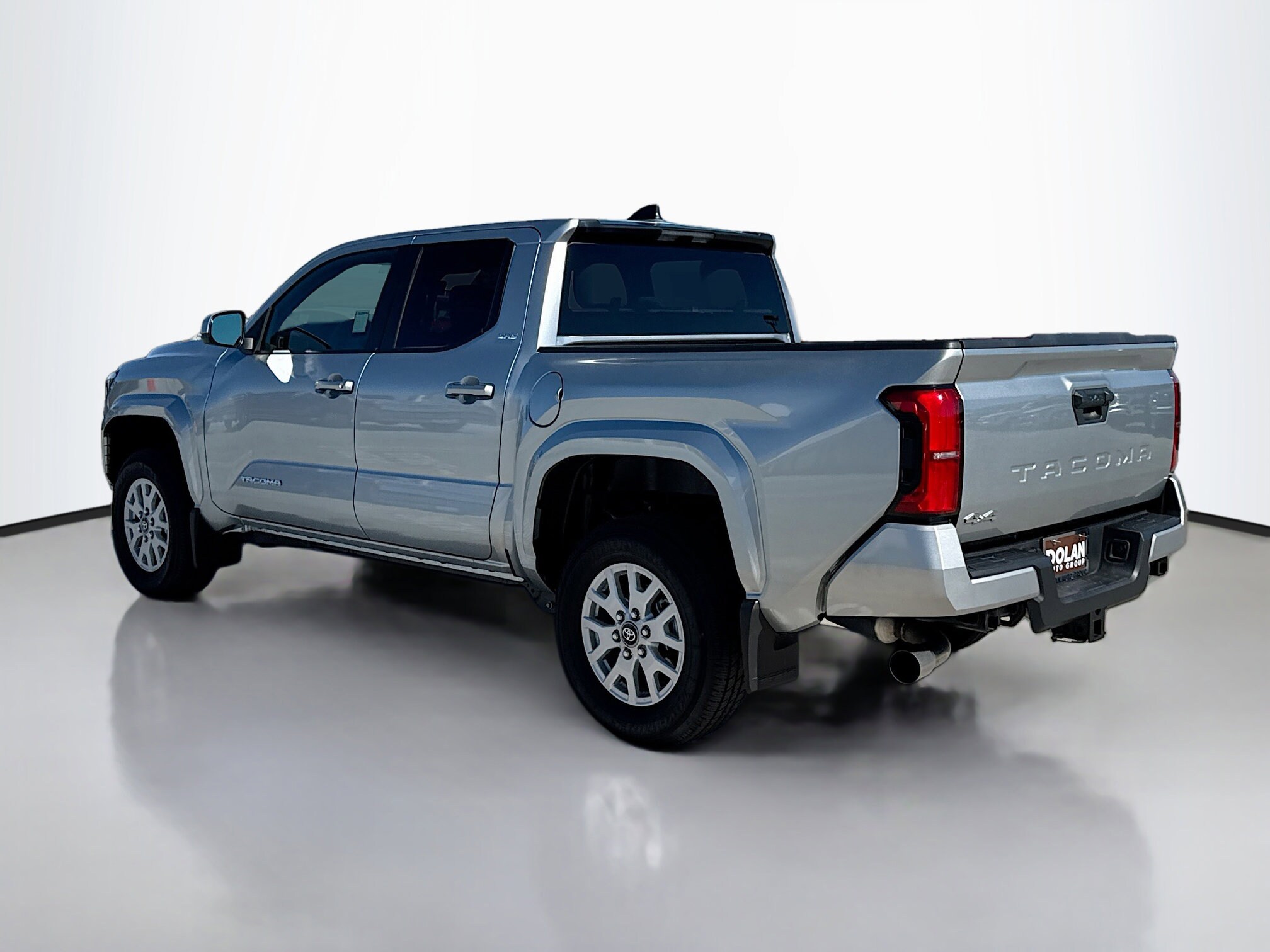 2025 Toyota Tacoma SR5 photo 4