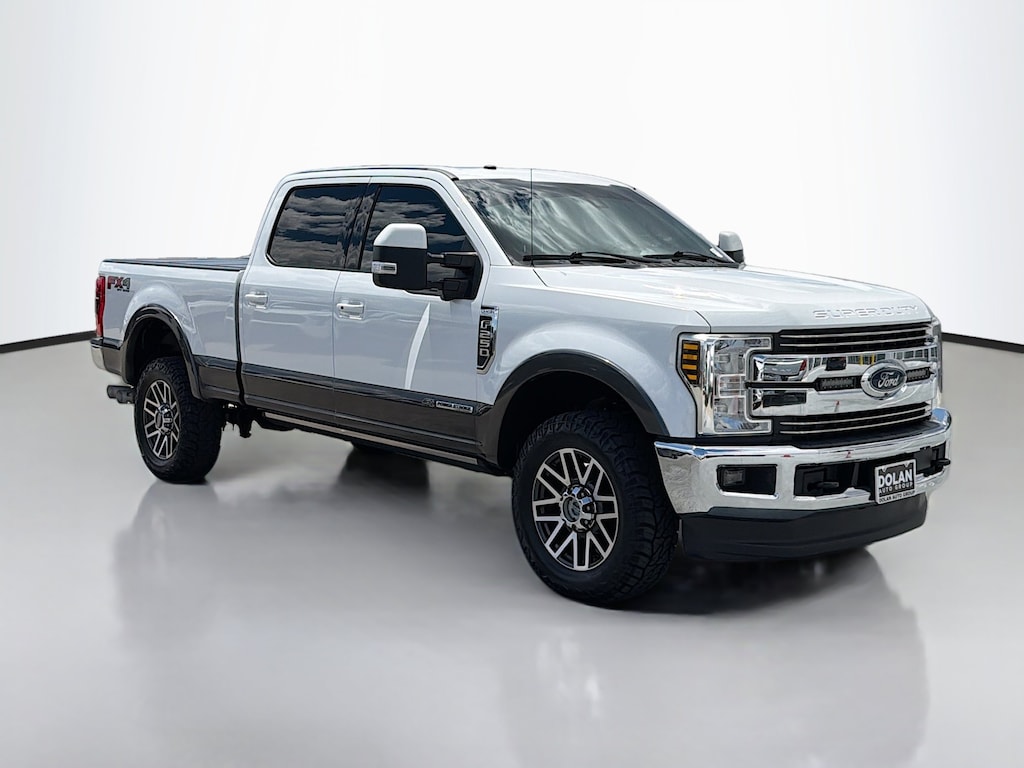 Used 2018 Ford F-250SD Lariat Truck Crew Cab
