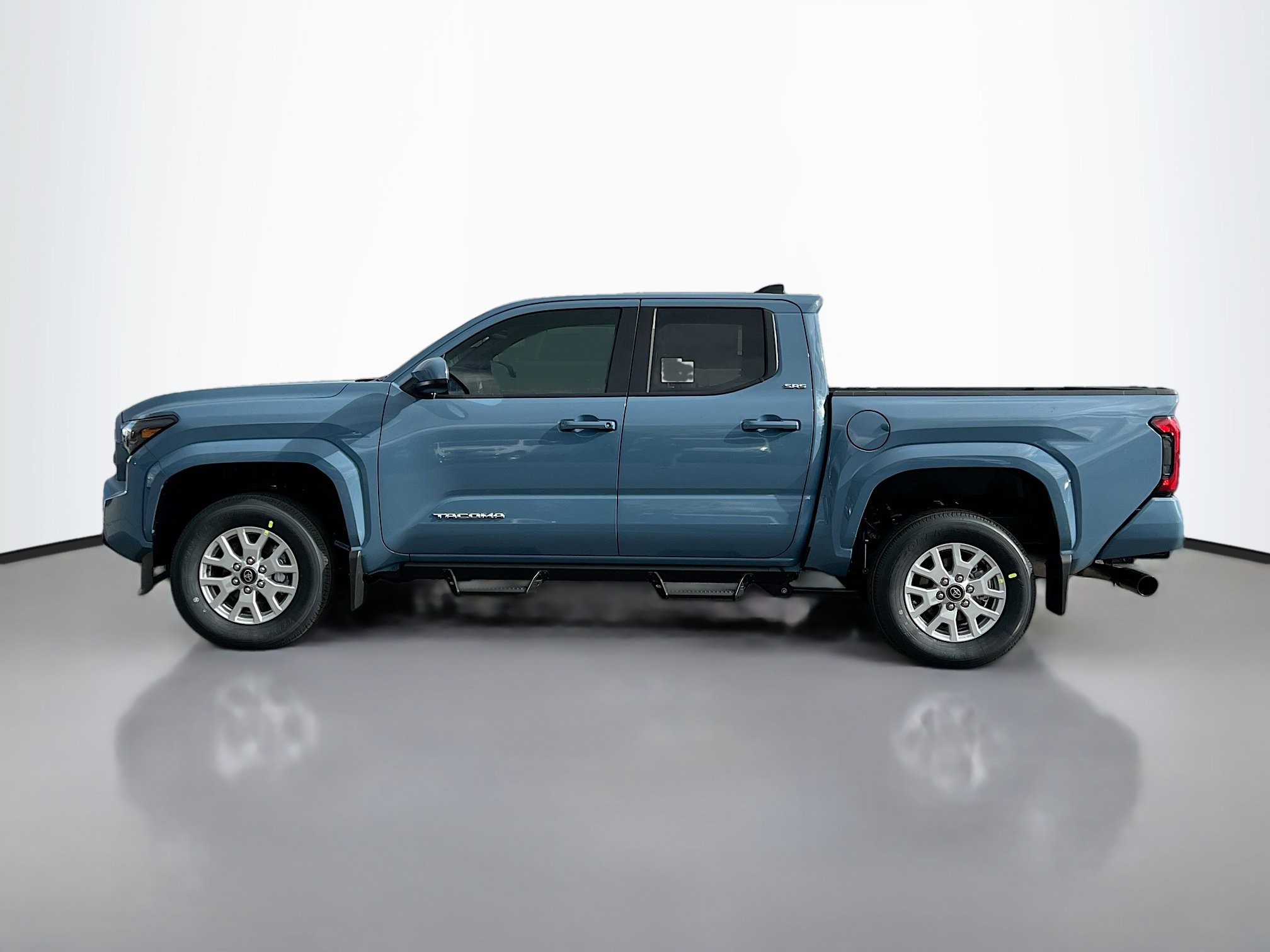 2026 Toyota Tacoma SR5 photo 3