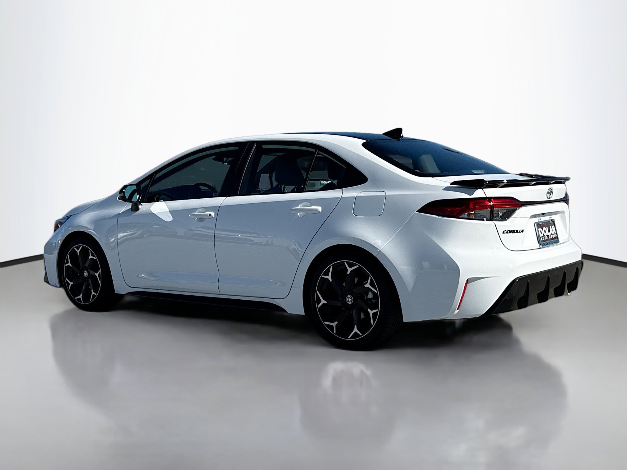 2025 Toyota Corolla SE photo 3