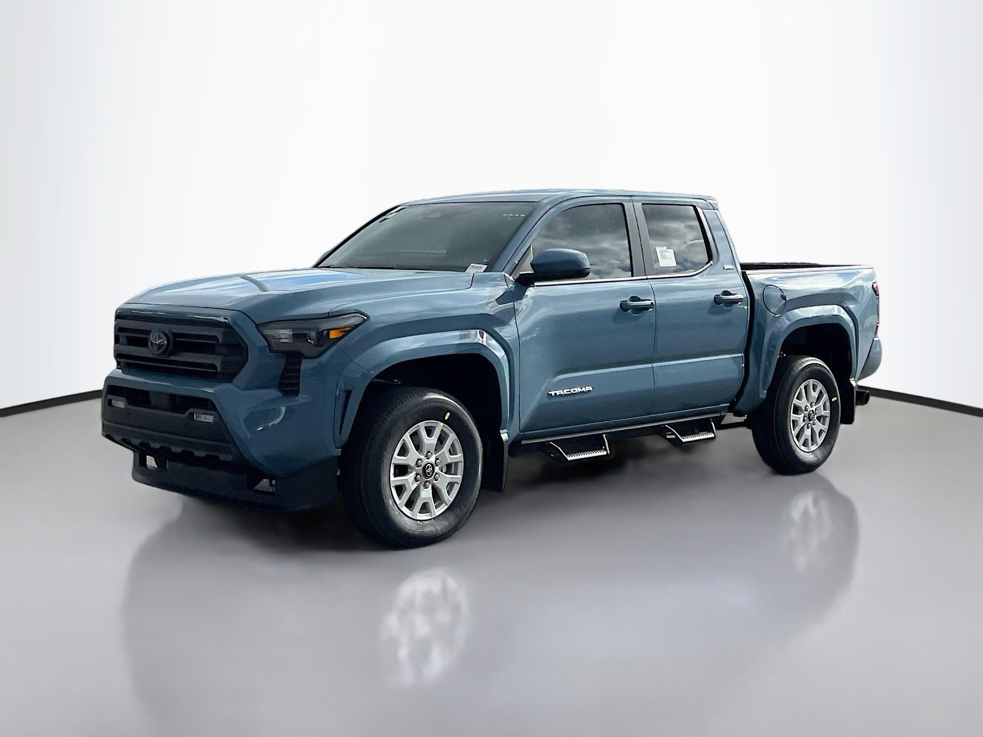 2026 Toyota Tacoma SR5 photo 2