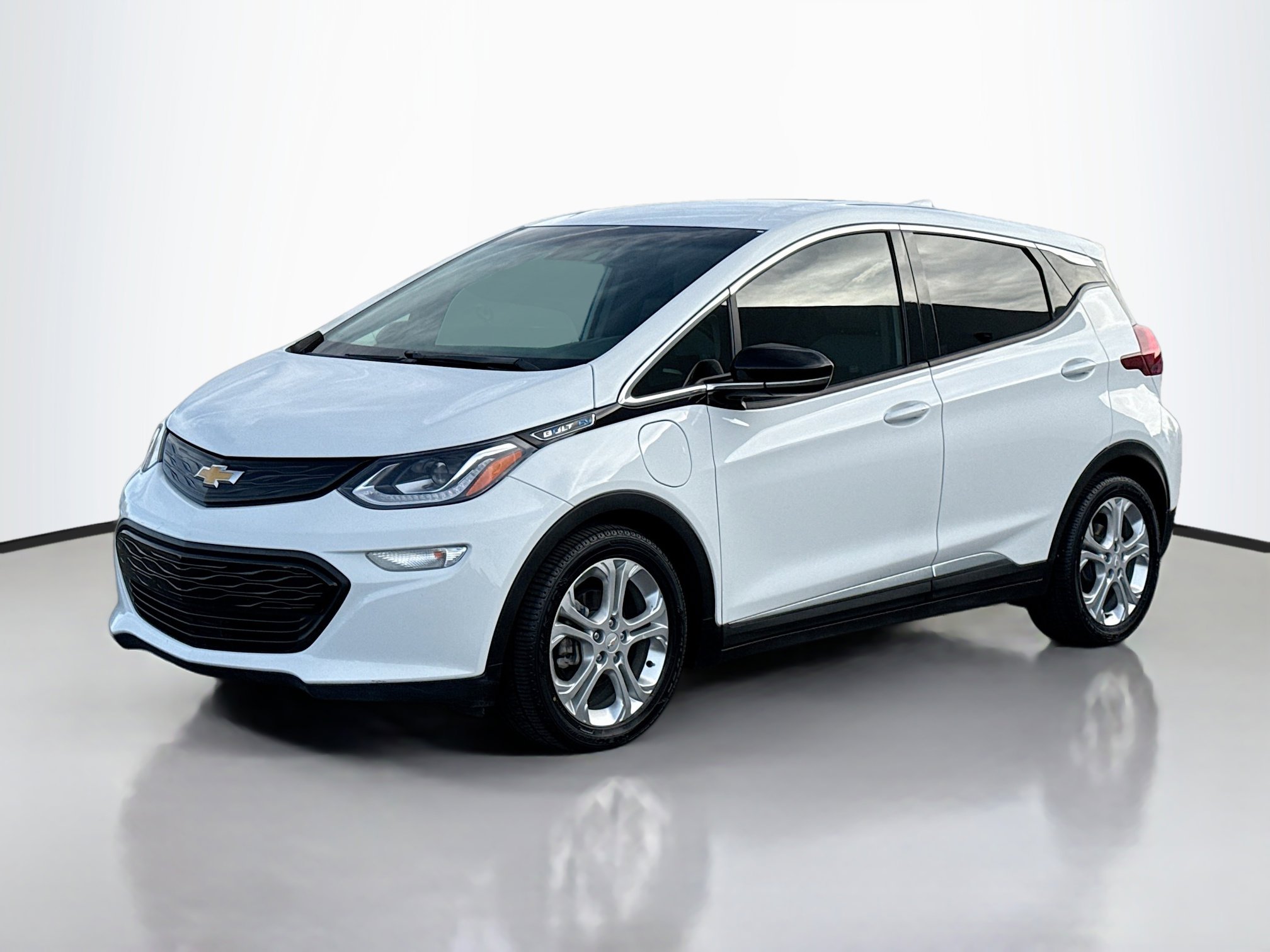 2020 Chevrolet Bolt EV photo 2