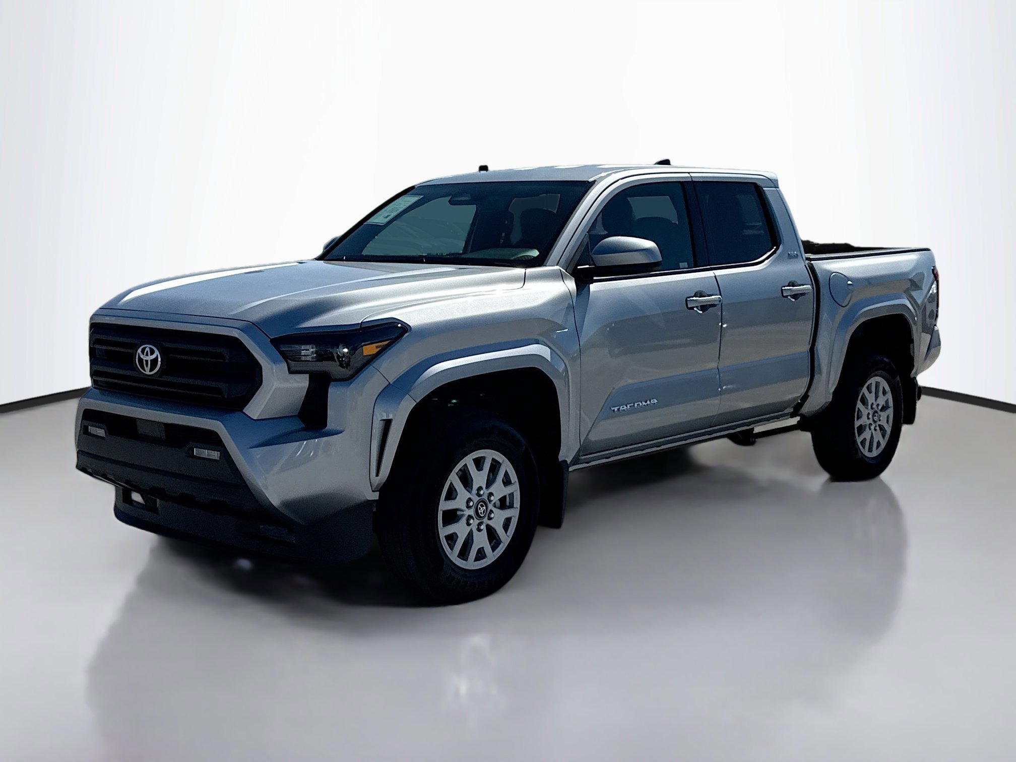 2025 Toyota Tacoma SR5 photo 4