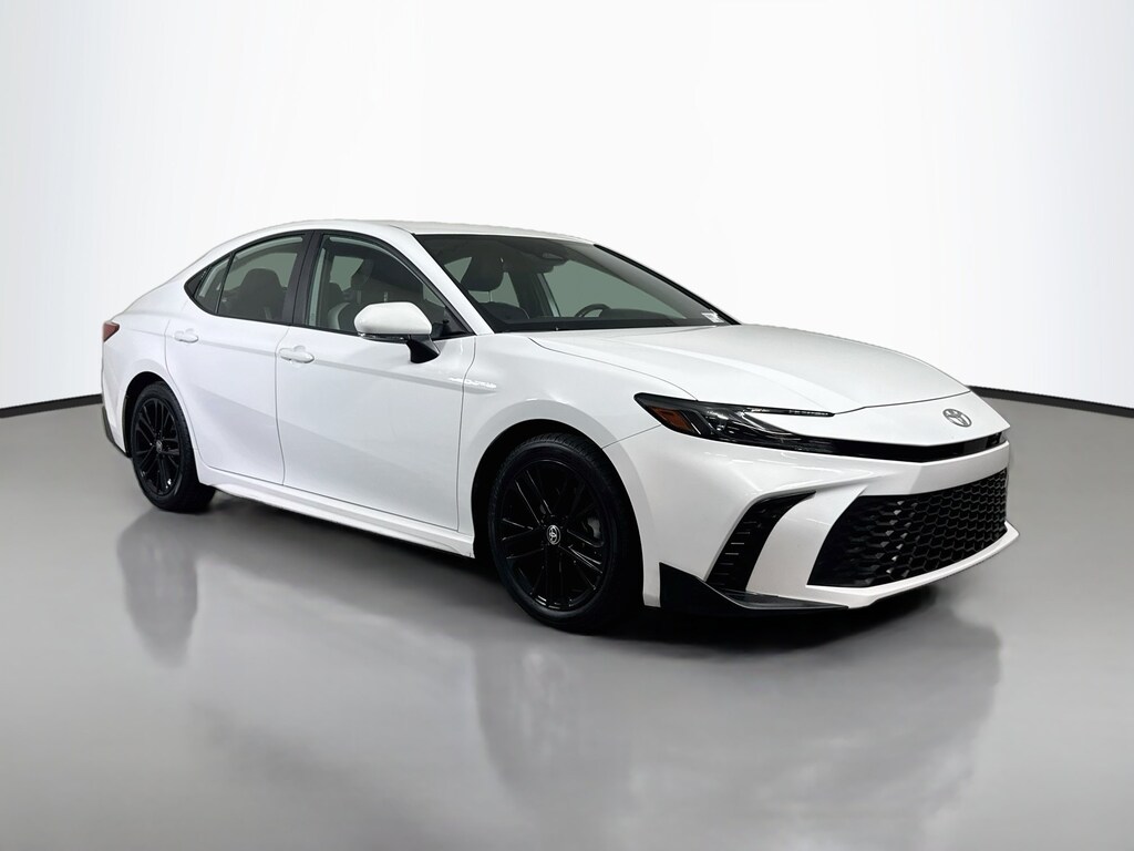 Used 2025 Toyota Camry SE Sedan