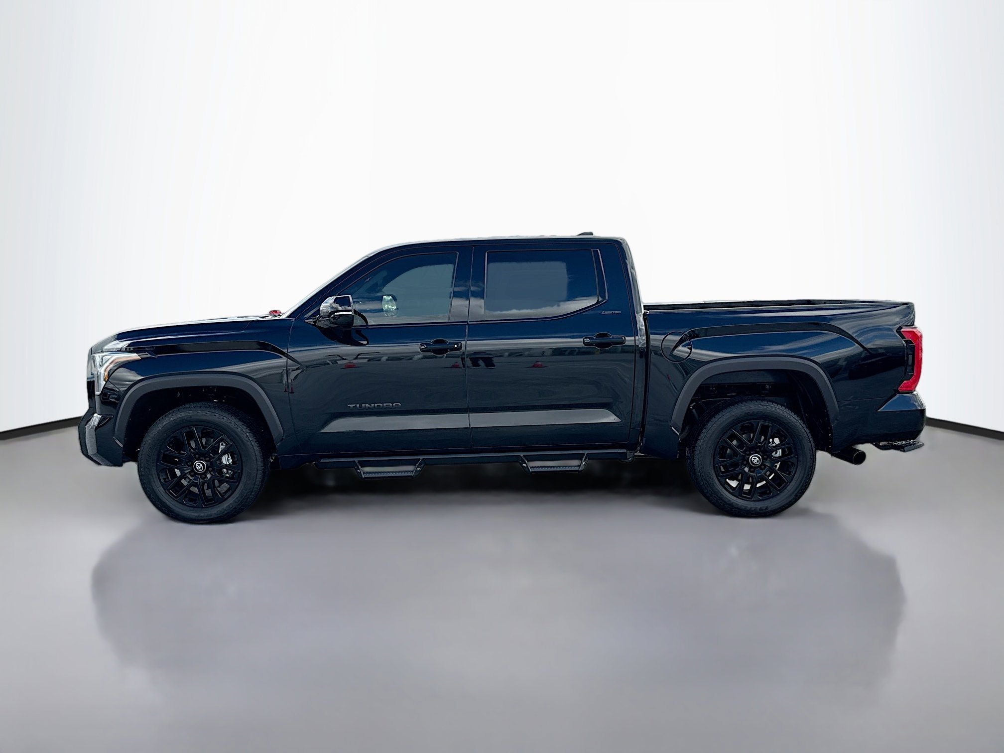 2026 Toyota Tundra Limited photo 3