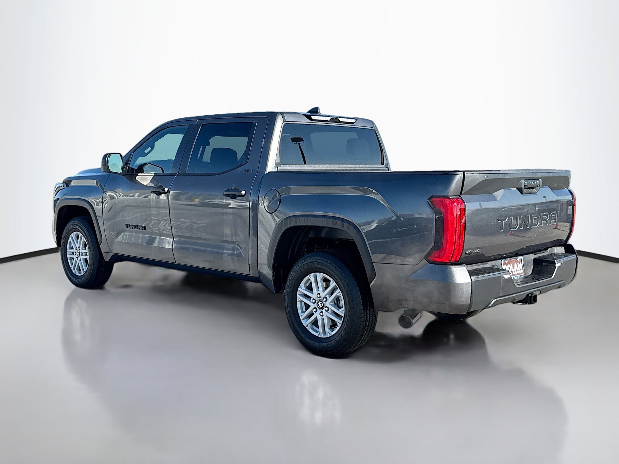 2026 Toyota Tundra SR5 CrewMax photo 4