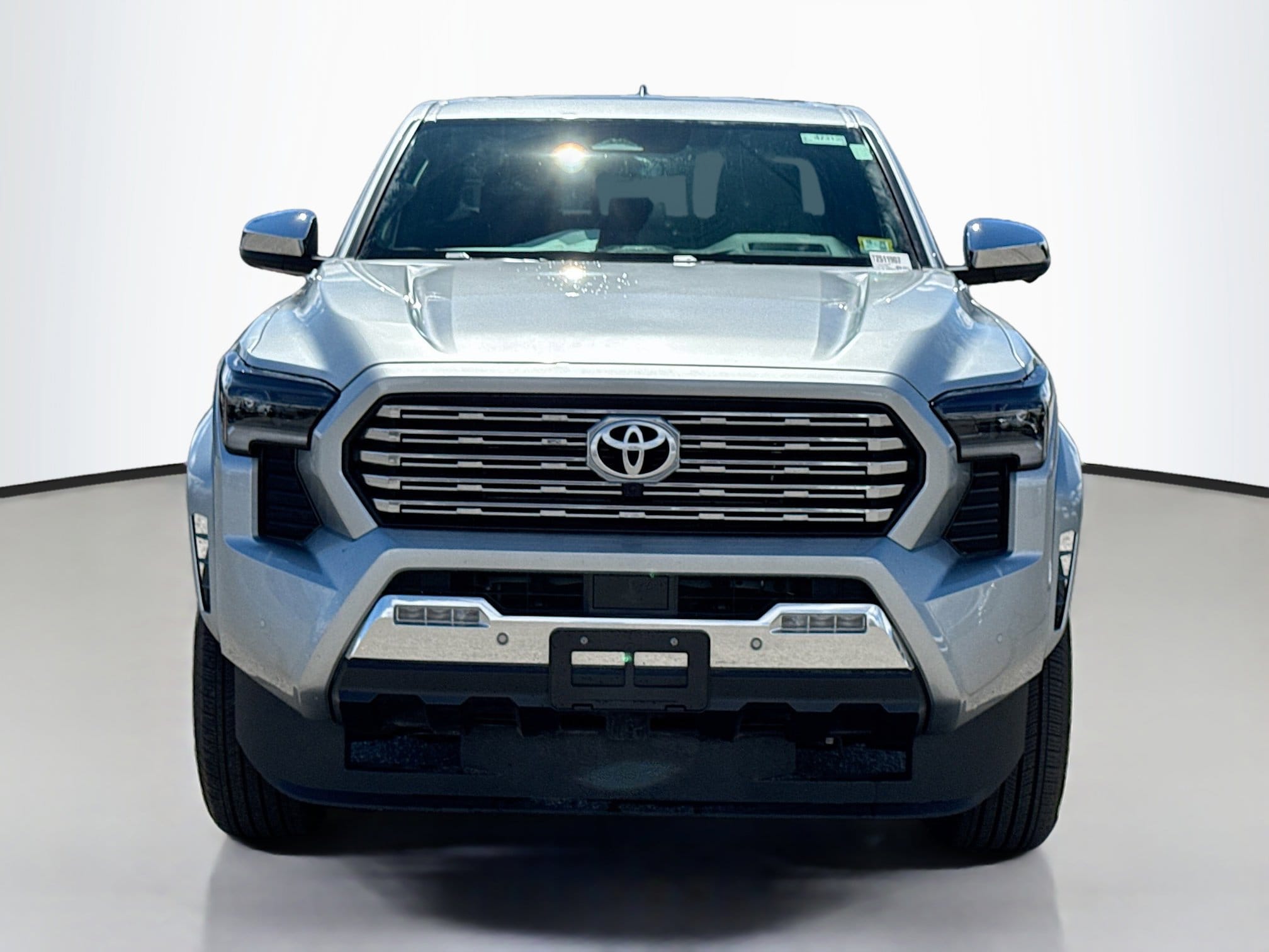 2025 Toyota Tacoma Limited - Photo 28