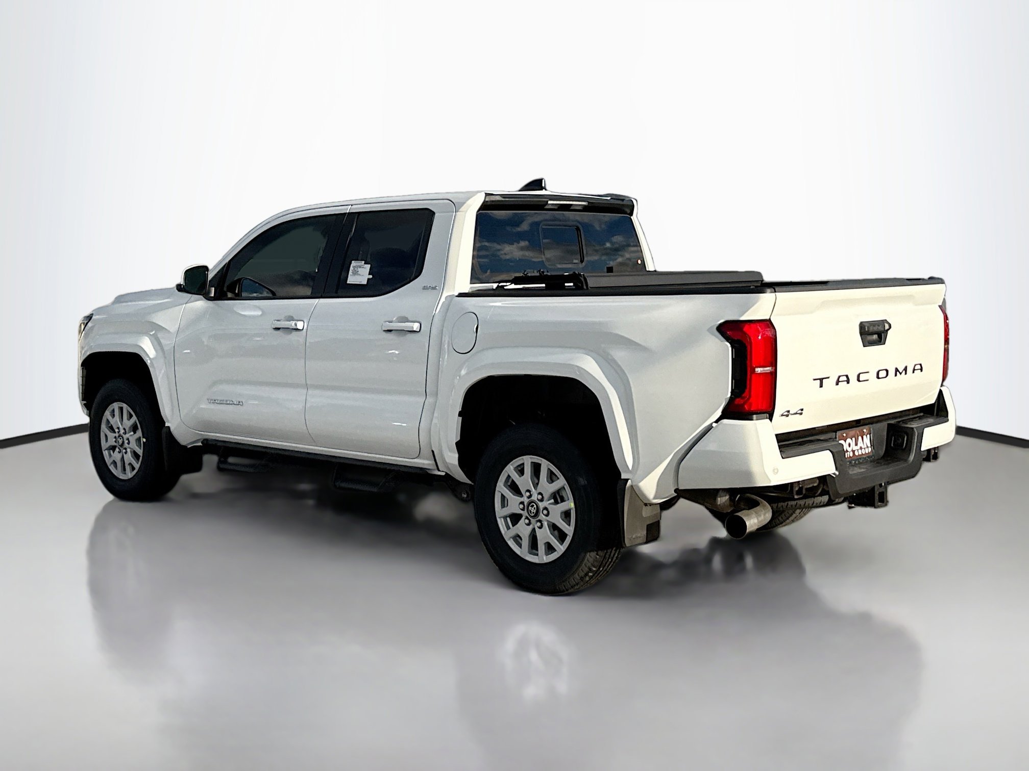 2026 Toyota Tacoma SR5 photo 4
