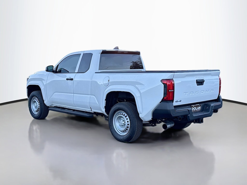 New 2025 Toyota Tacoma SR Truck XtraCab
