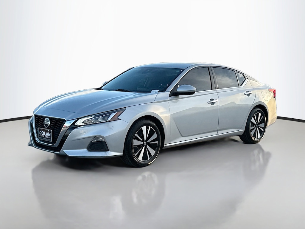 Used 2021 Nissan Altima 2.5 SV Sedan