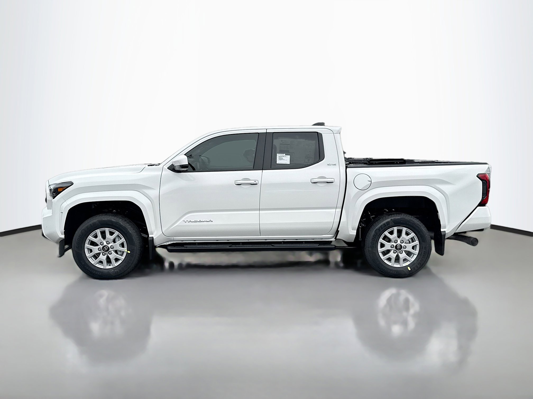 2026 Toyota Tacoma SR5 photo 3