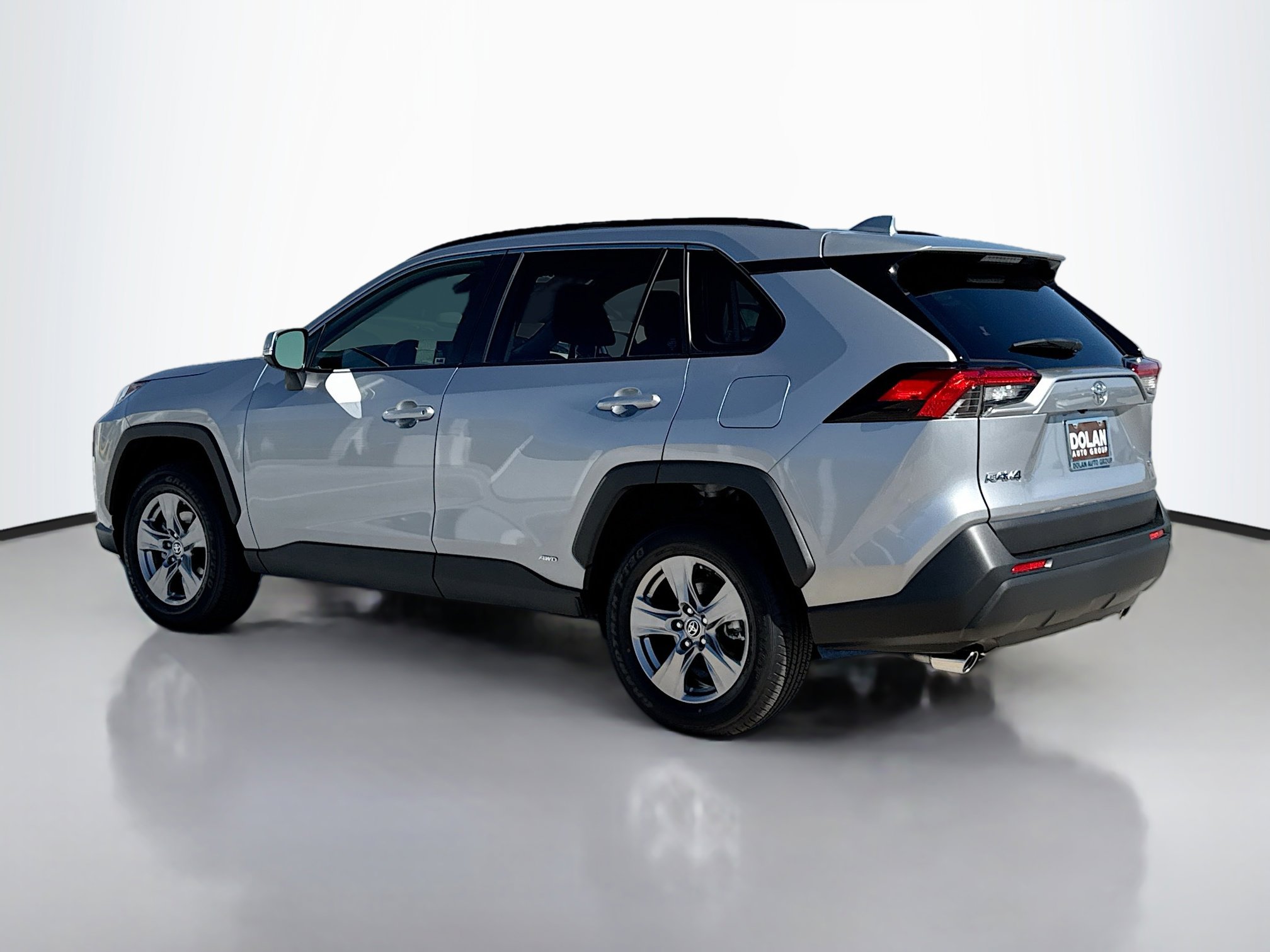 2025 Toyota RAV4 Hybrid LE photo 3