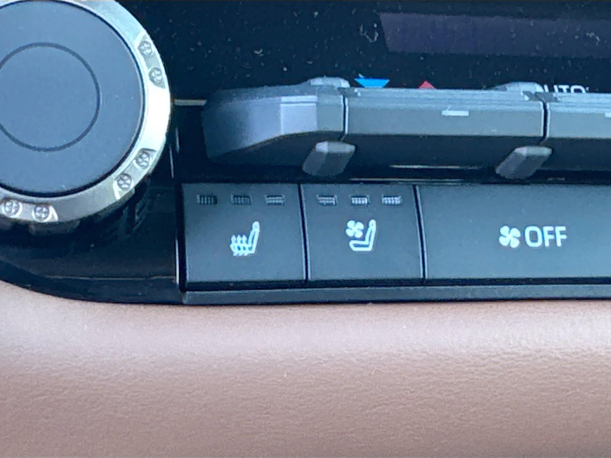 2026 Toyota Tundra 1794 Edition - Photo 37