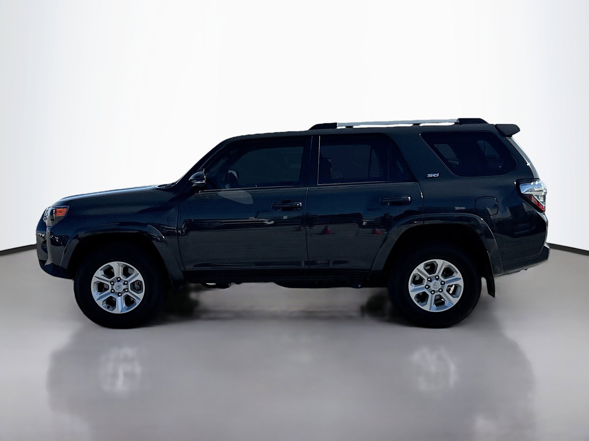2024 Toyota 4Runner SR5 Premium photo 2