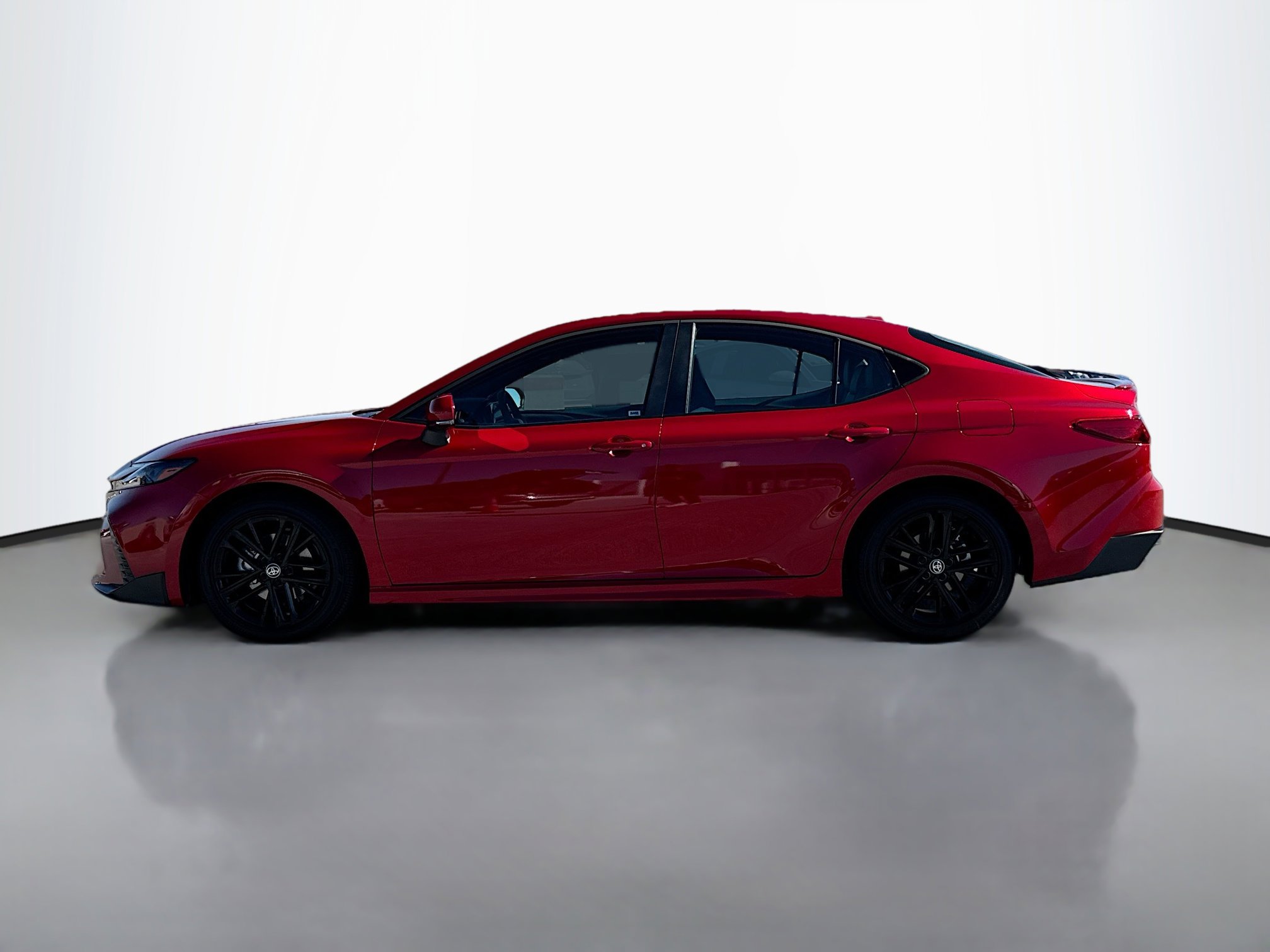 2025 Toyota Camry LE photo 3