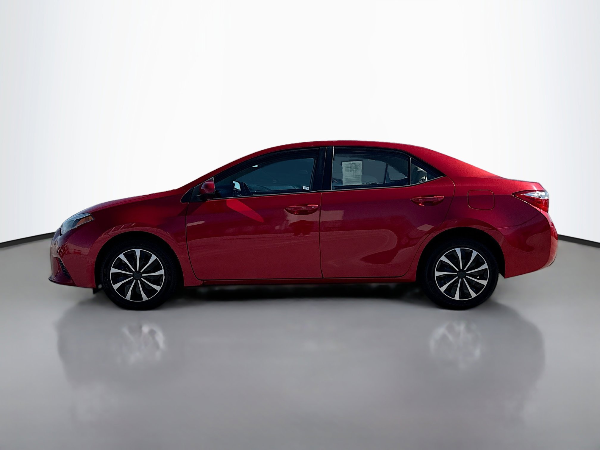 2014 Toyota Corolla LE photo 3