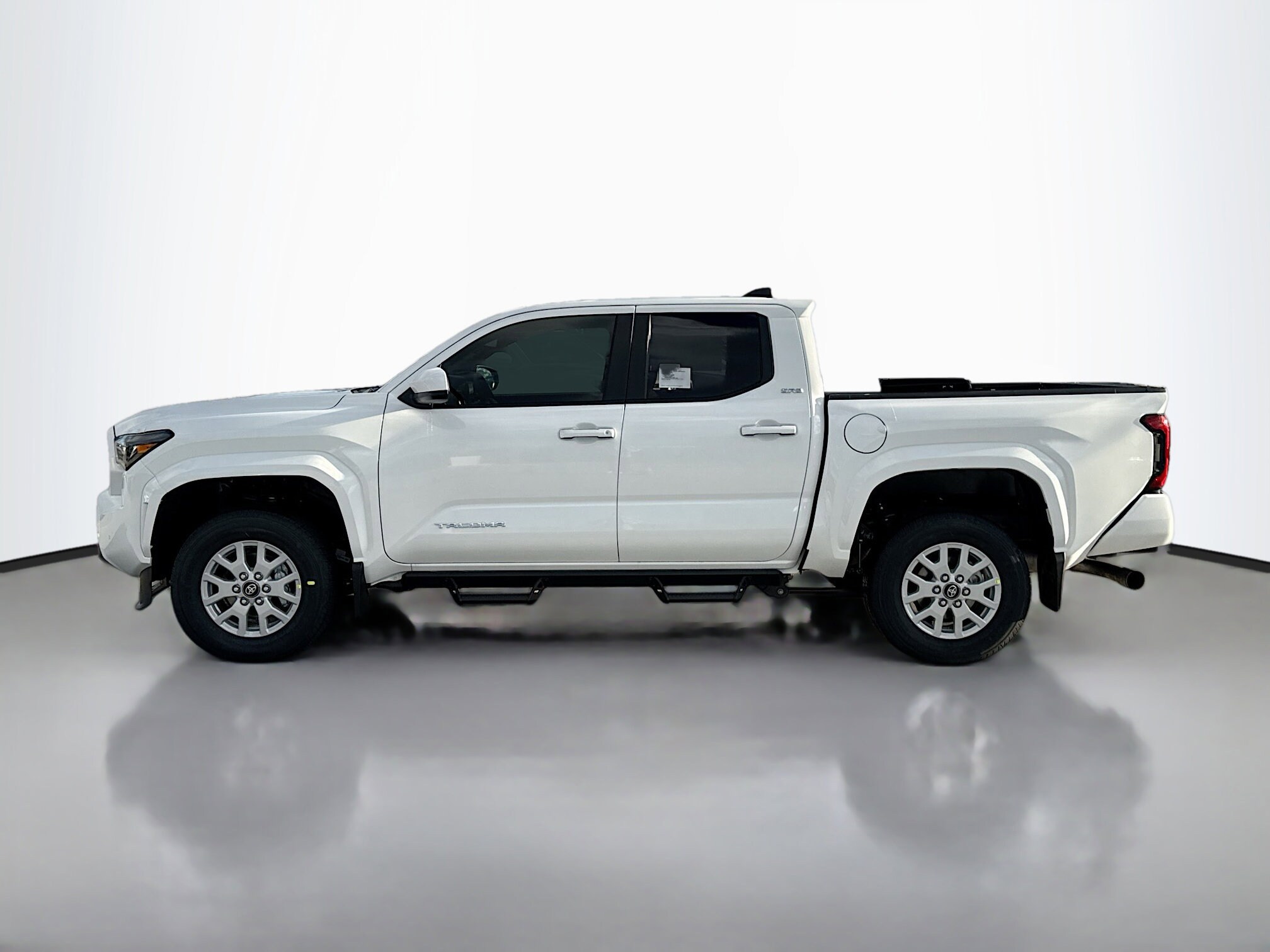 2026 Toyota Tacoma SR5 photo 3