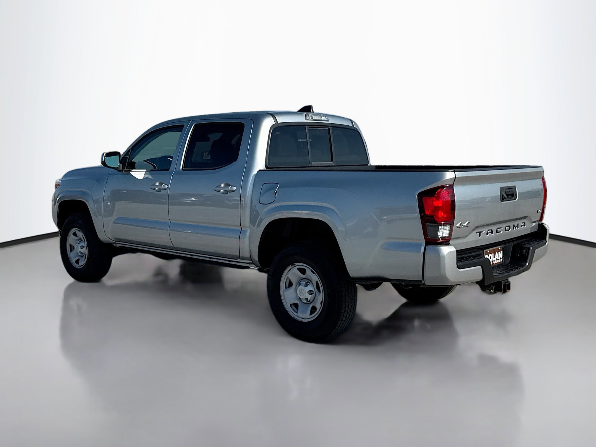 2023 Toyota Tacoma SR photo 3