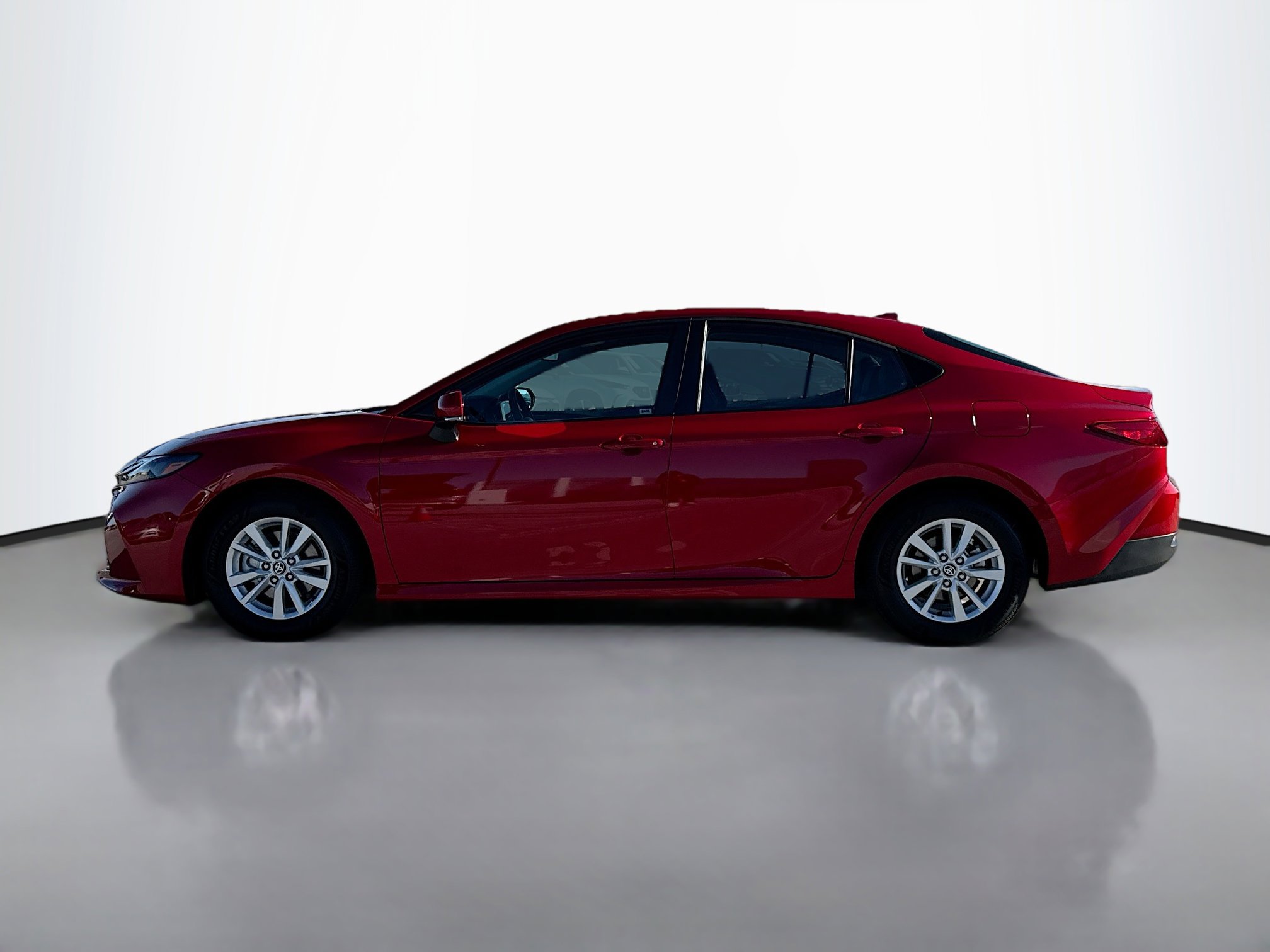 2025 Toyota Camry LE photo 3