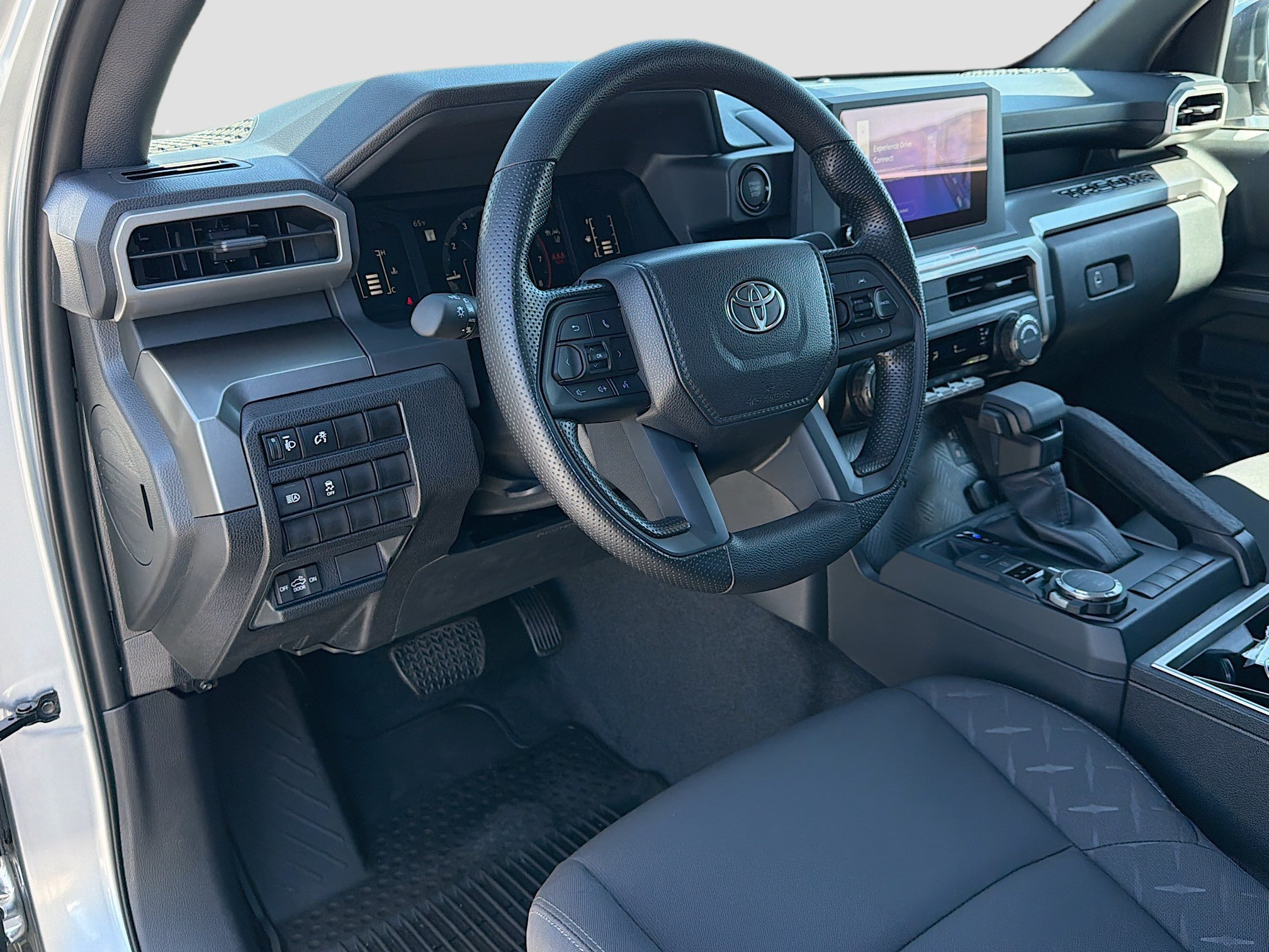 2026 Toyota Tacoma SR5 - Photo 9