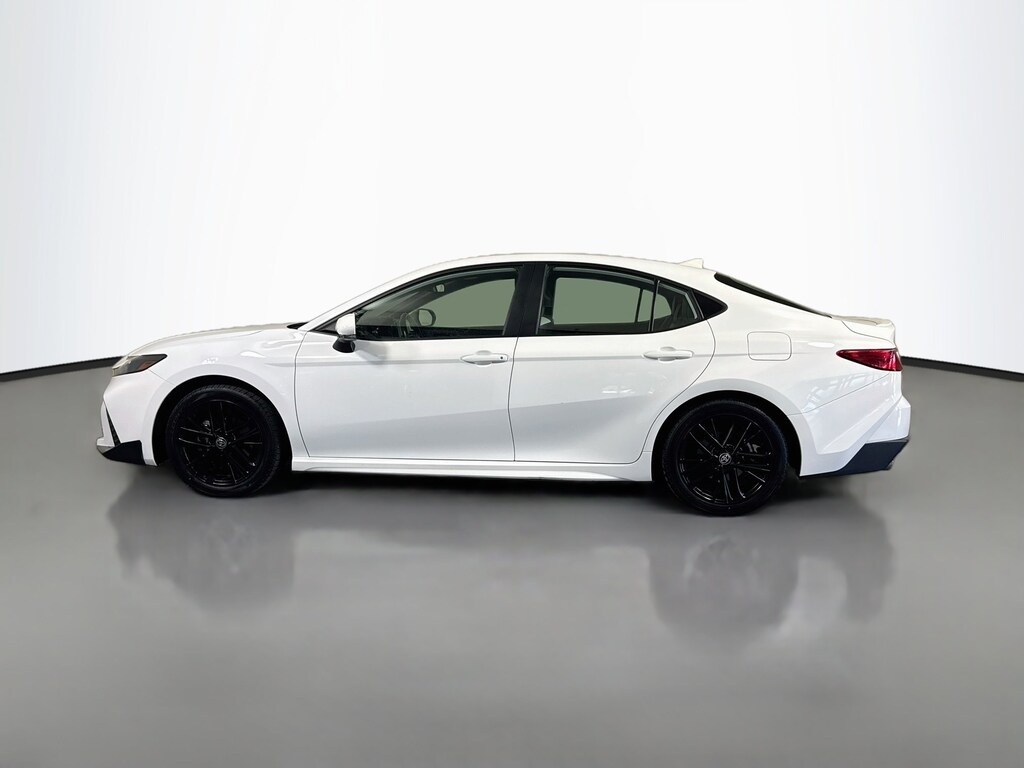 Used 2025 Toyota Camry SE Sedan