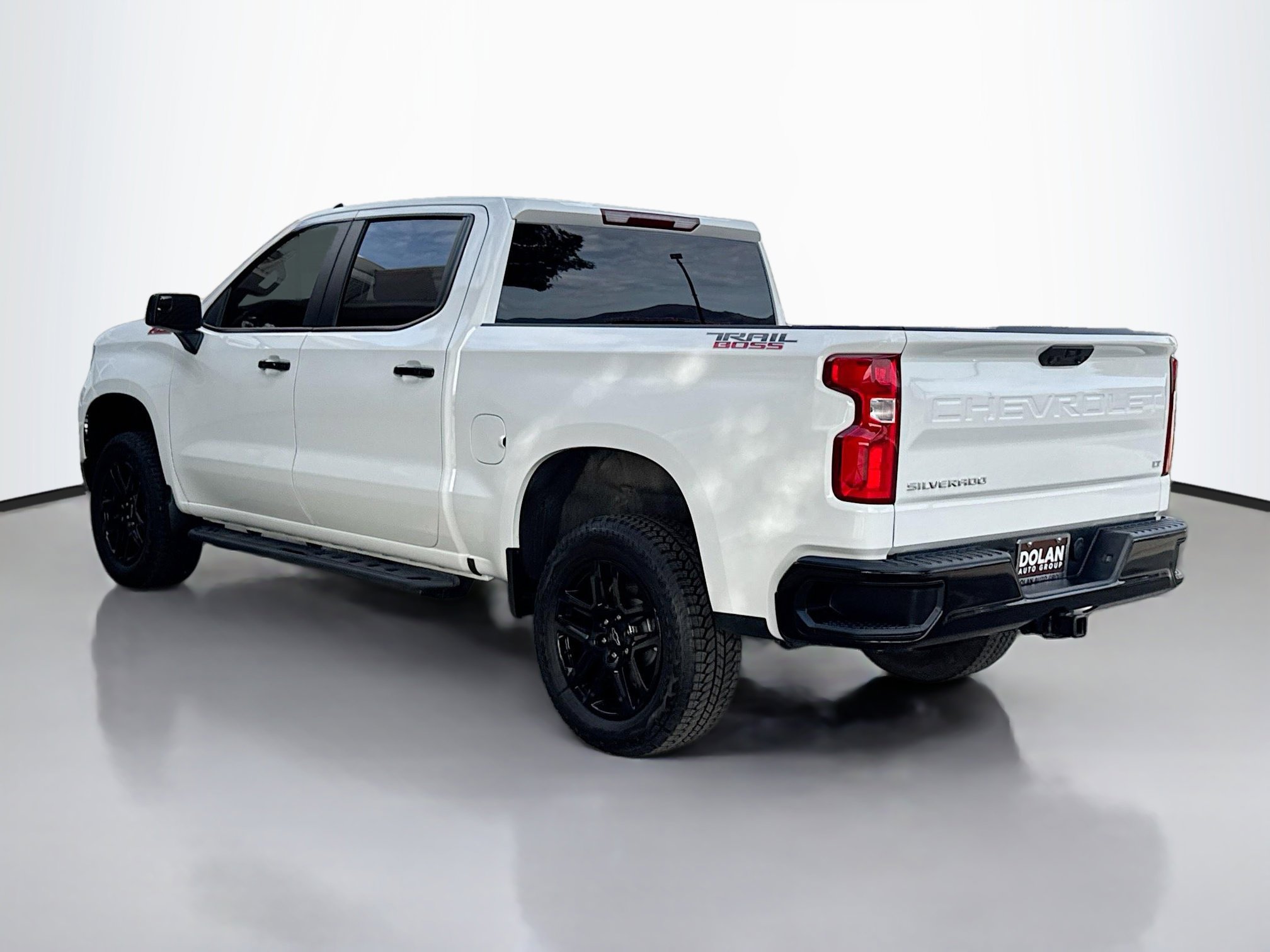 2025 Chevrolet Silverado 1500 LT Trail Boss photo 3
