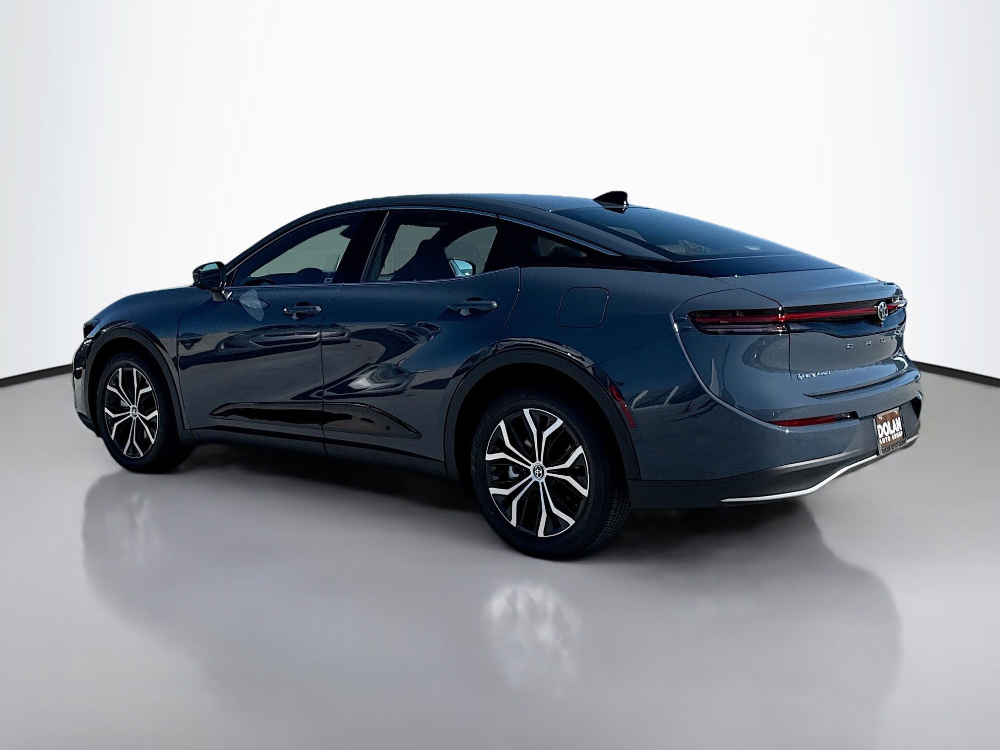 2026 Toyota Crown XLE photo 4