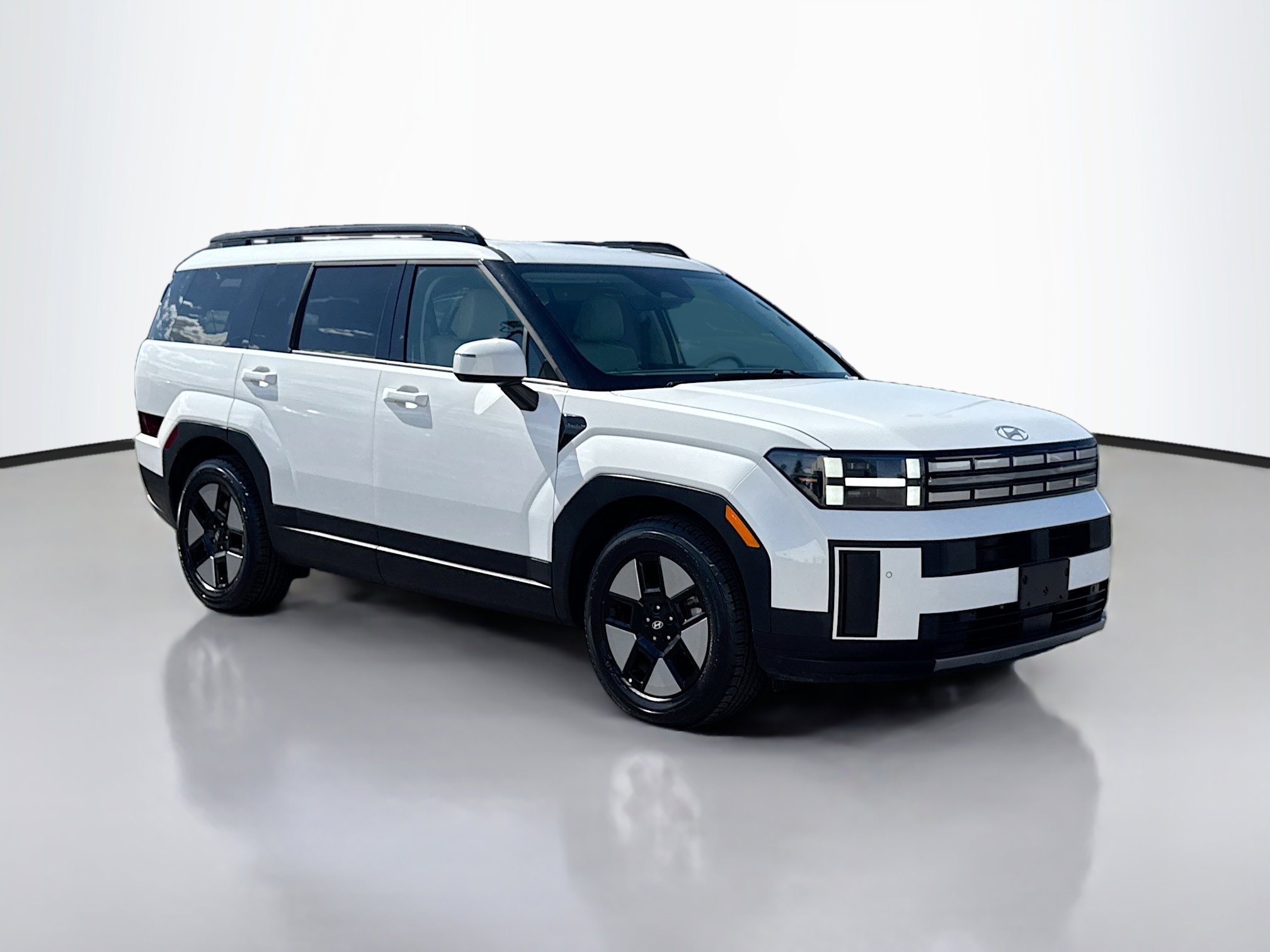 2025 Hyundai Santa Fe's photo