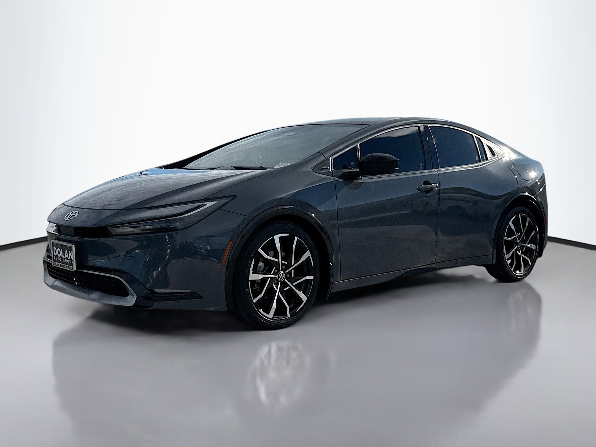 2023 Toyota Prius Prime XSE photo 2