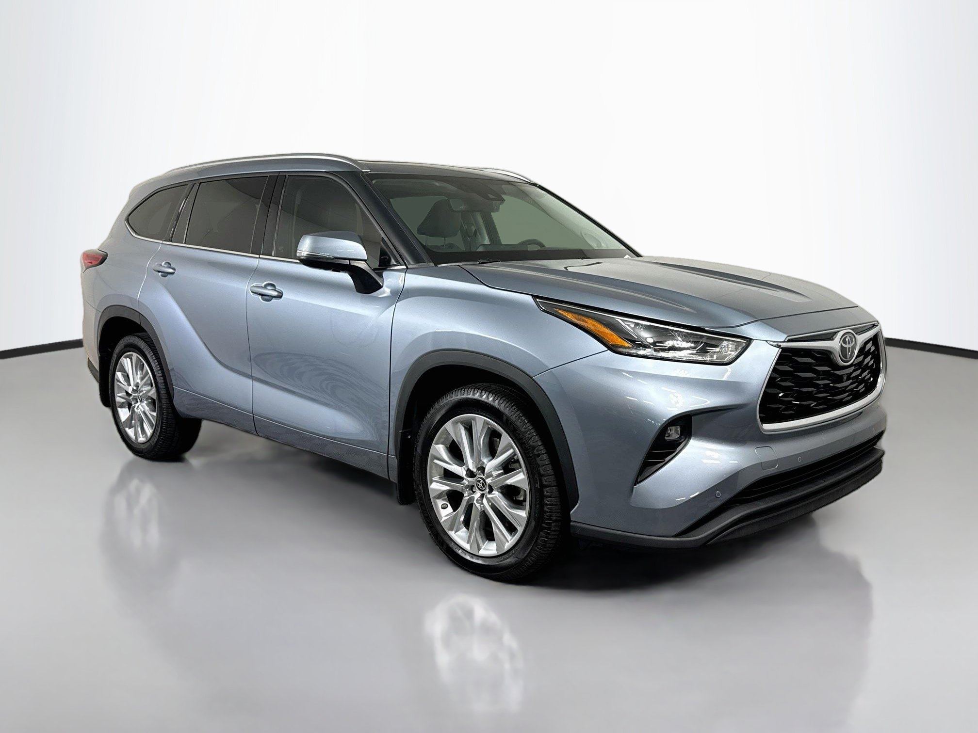 Certified 2022 Toyota Highlander Limited SUV