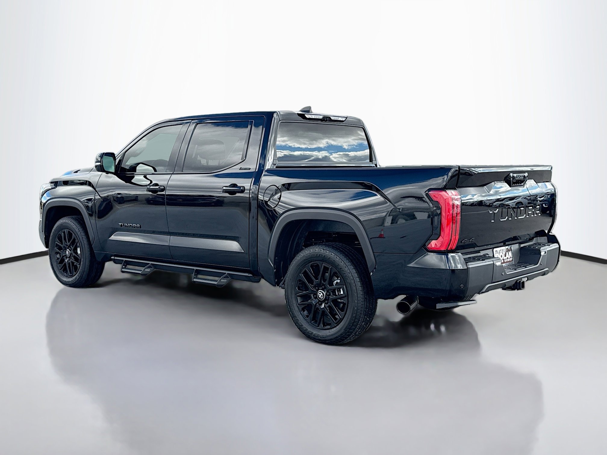 2026 Toyota Tundra Limited photo 4