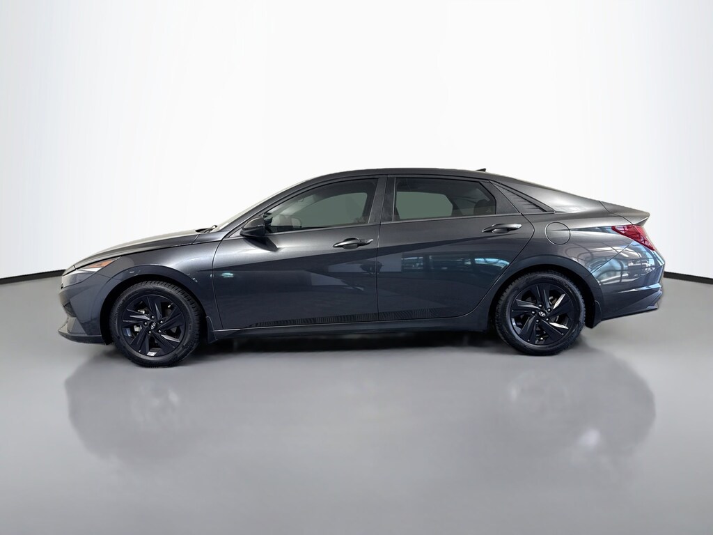 Used 2022 Hyundai Elantra SEL Sedan