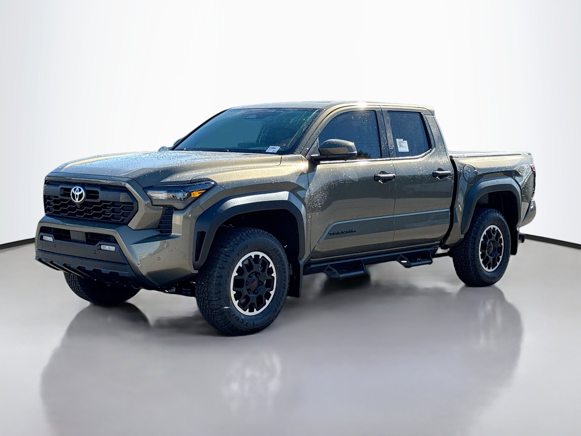 2025 Toyota Tacoma TRD Off-Road Double Cab photo 2
