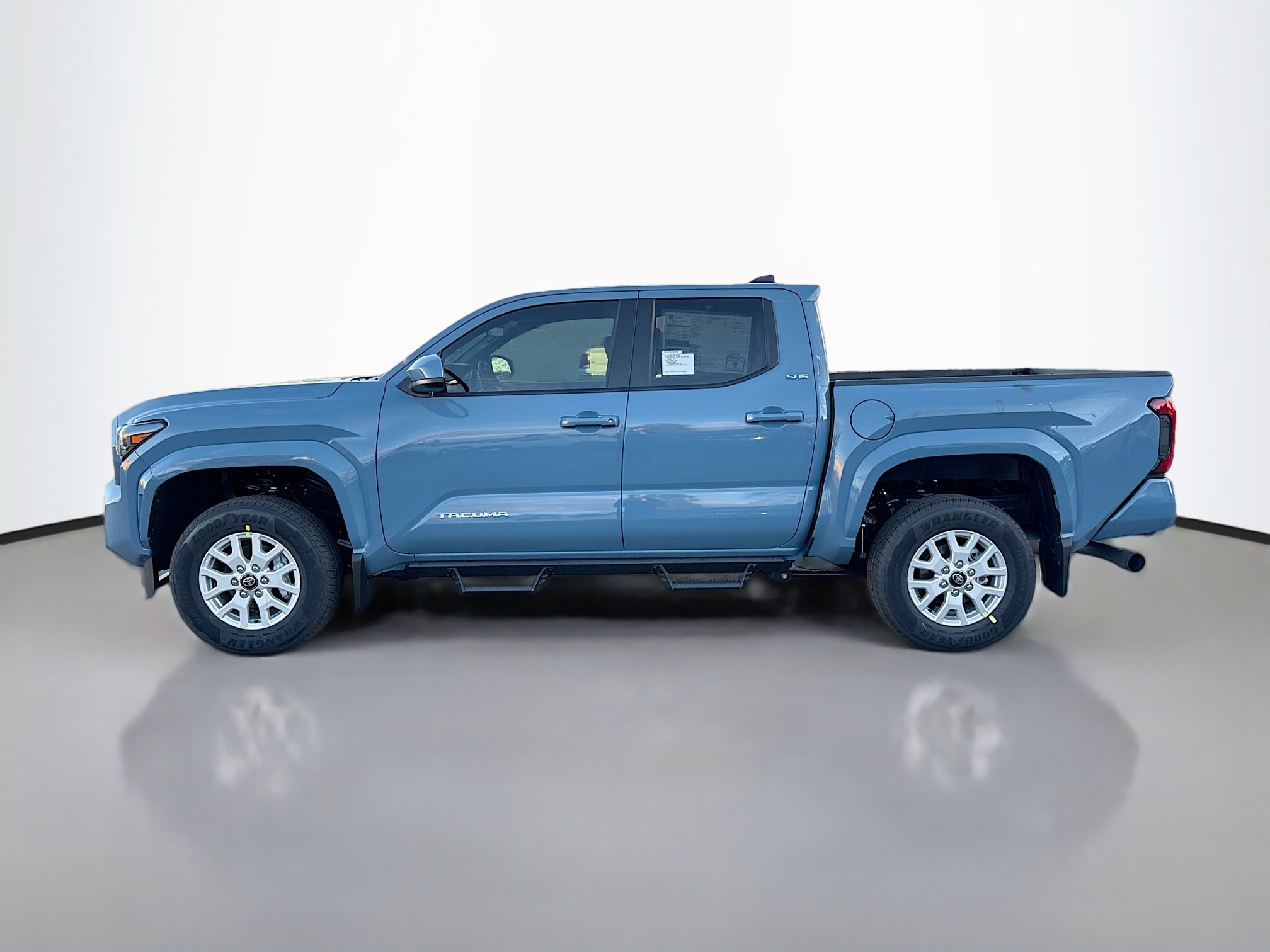 2026 Toyota Tacoma SR5 photo 3