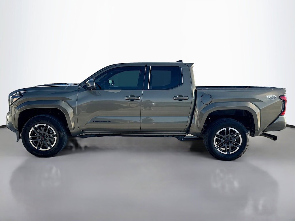 Used 2024 Toyota Tacoma 4WD SR5/TRD Sport/TRD Off Road/Limited Truck Double Cab