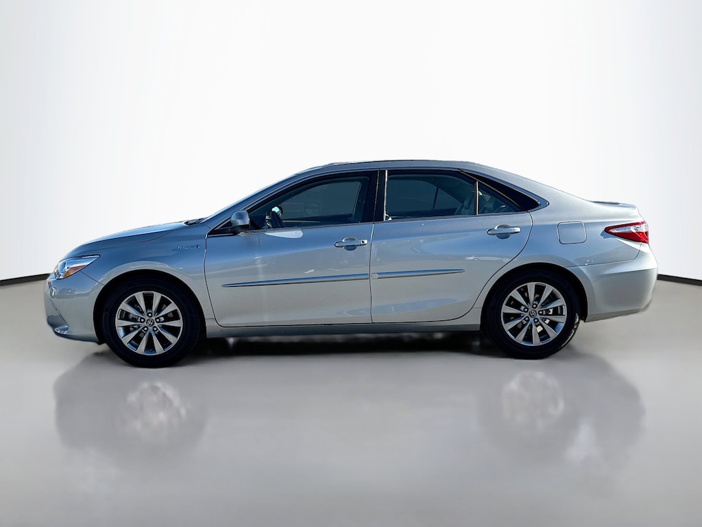 Certified 2016 Toyota Camry Hybrid XLE Sedan