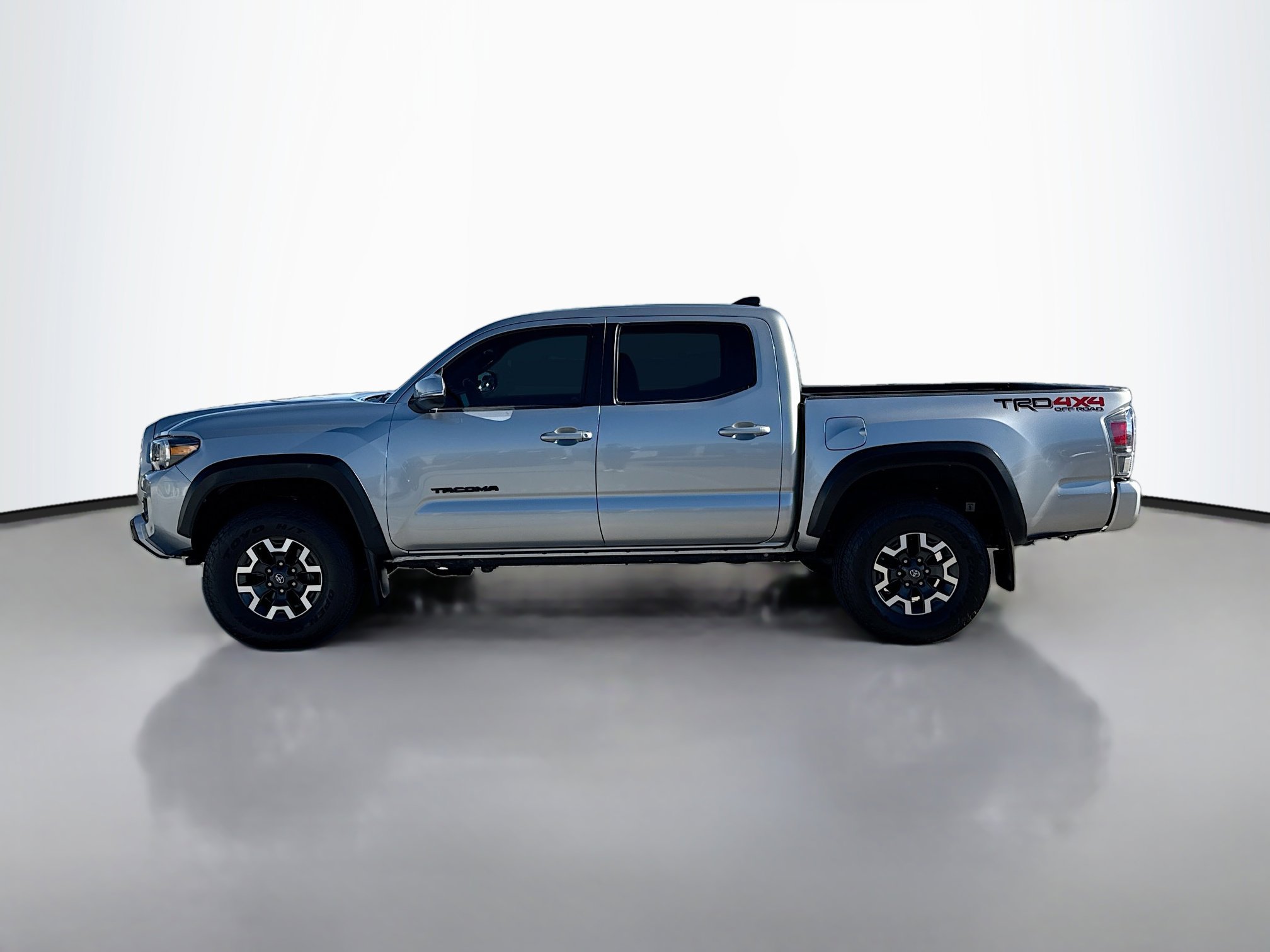 2021 Toyota Tacoma TRD Off-Road Double Cab photo 3