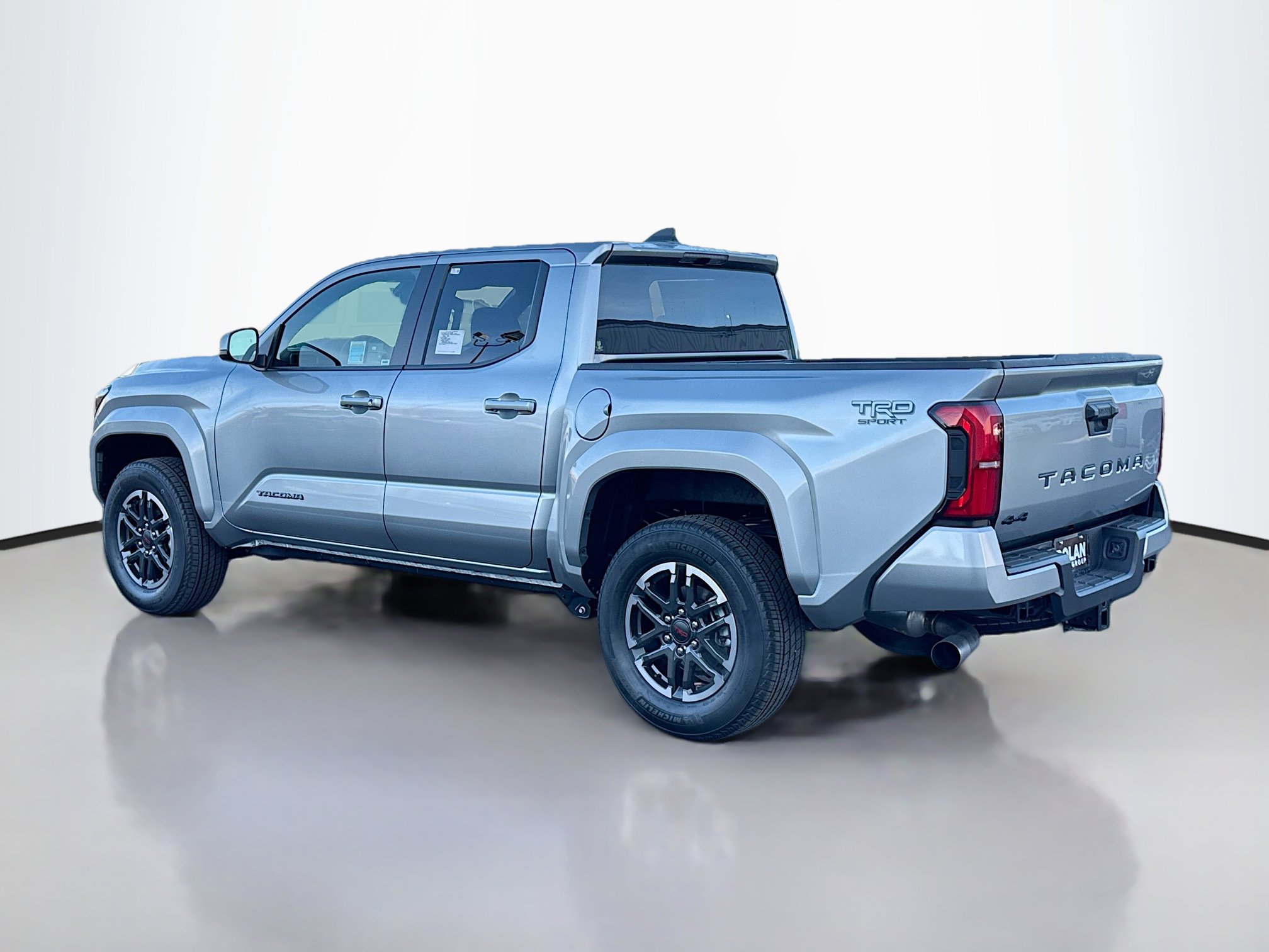 2025 Toyota Tacoma TRD Sport Double Cab photo 4
