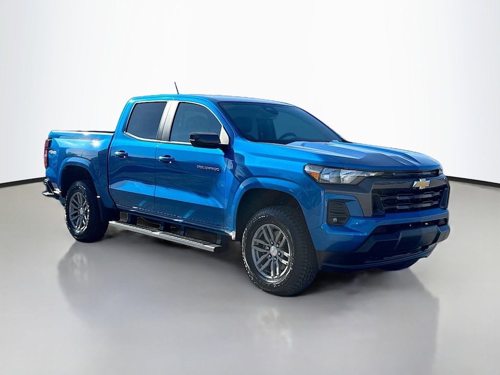Used 2024 Chevrolet Colorado LT Truck Crew Cab