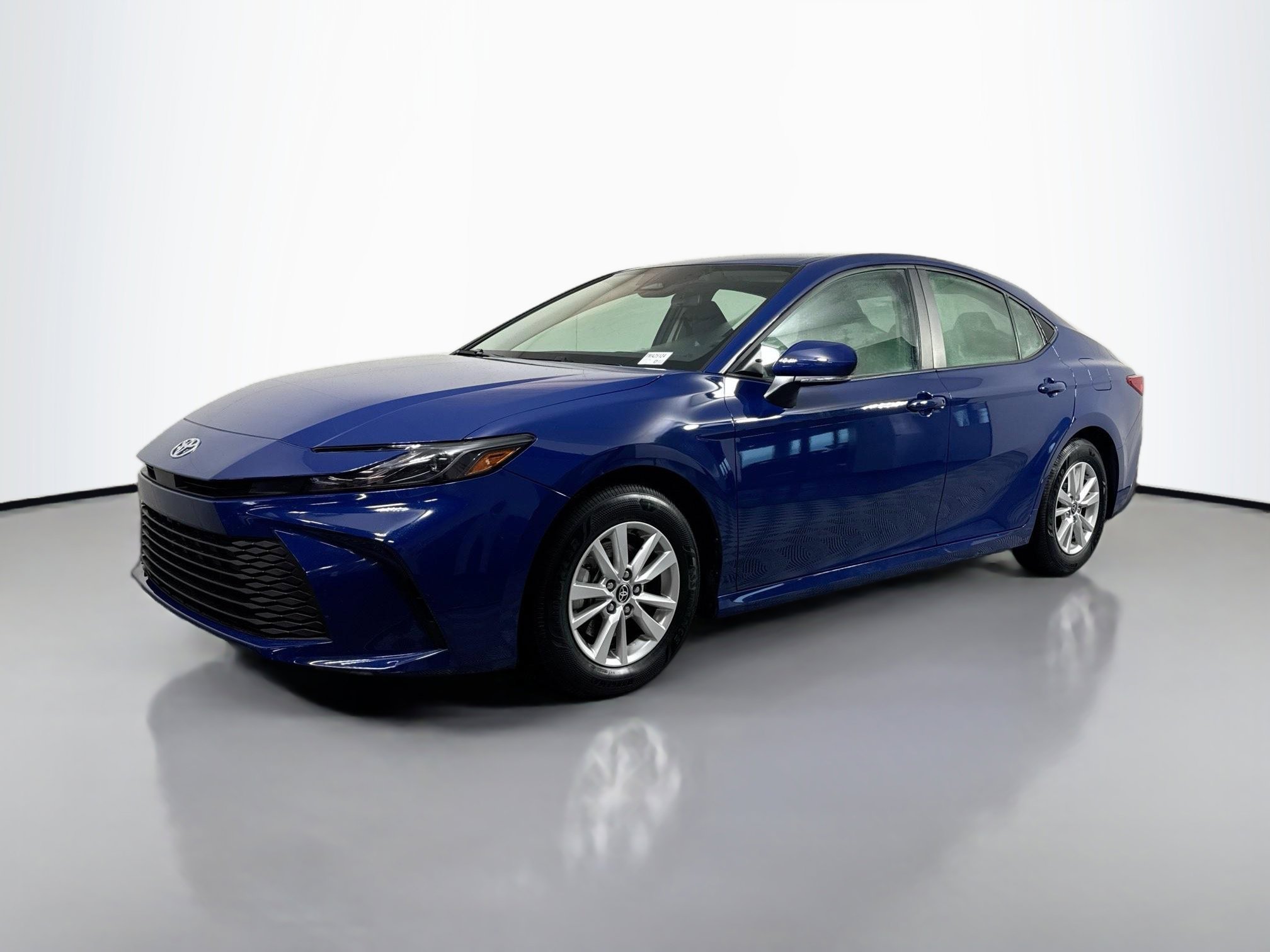 2025 Toyota Camry LE photo 2