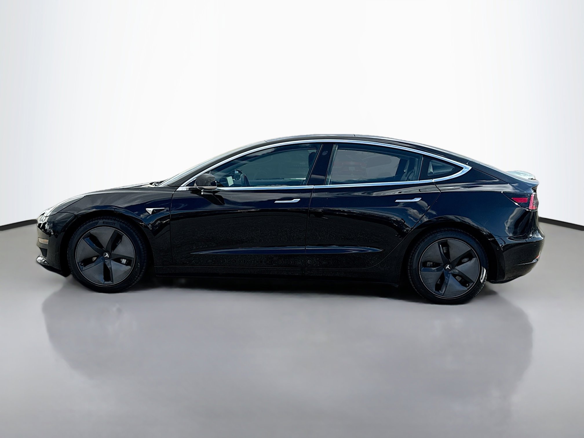 2018 Tesla Model 3 Long Range photo 3