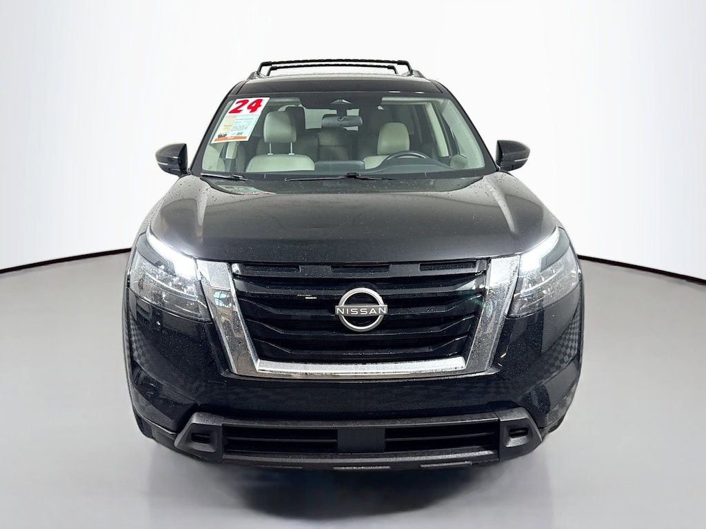 Used 2024 Nissan Pathfinder SV SUV