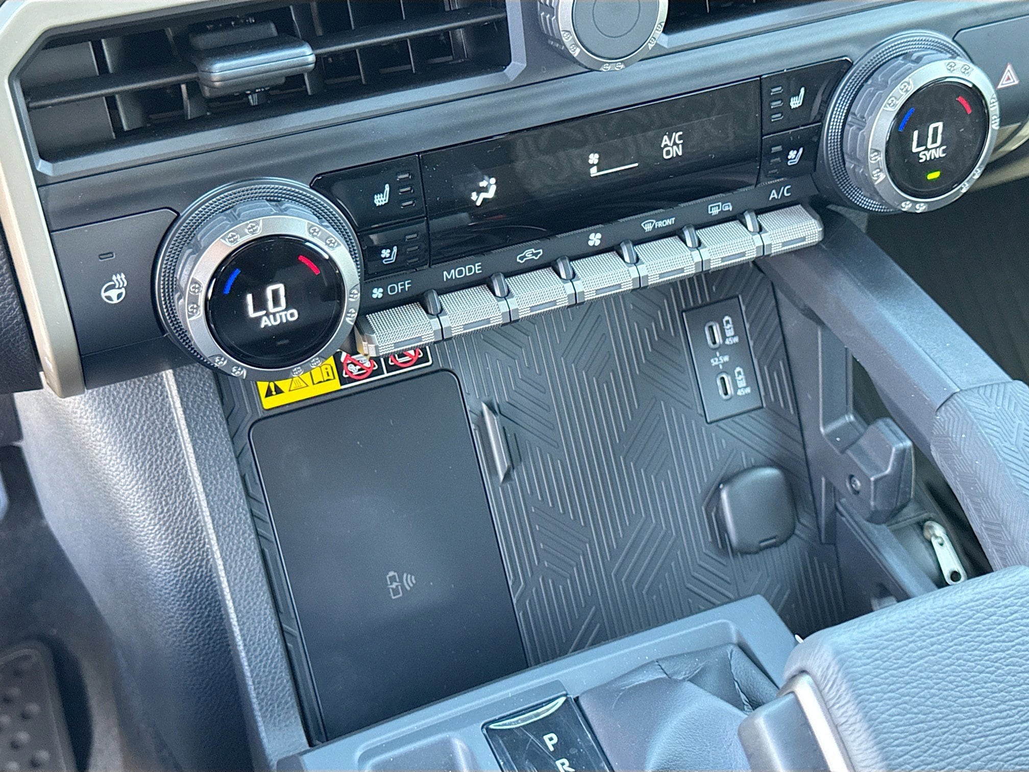 2025 Toyota Tacoma Limited - Photo 20