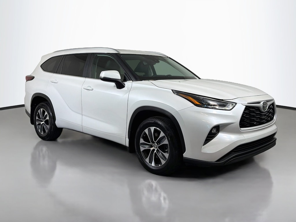 Certified 2024 Toyota Highlander XLE SUV