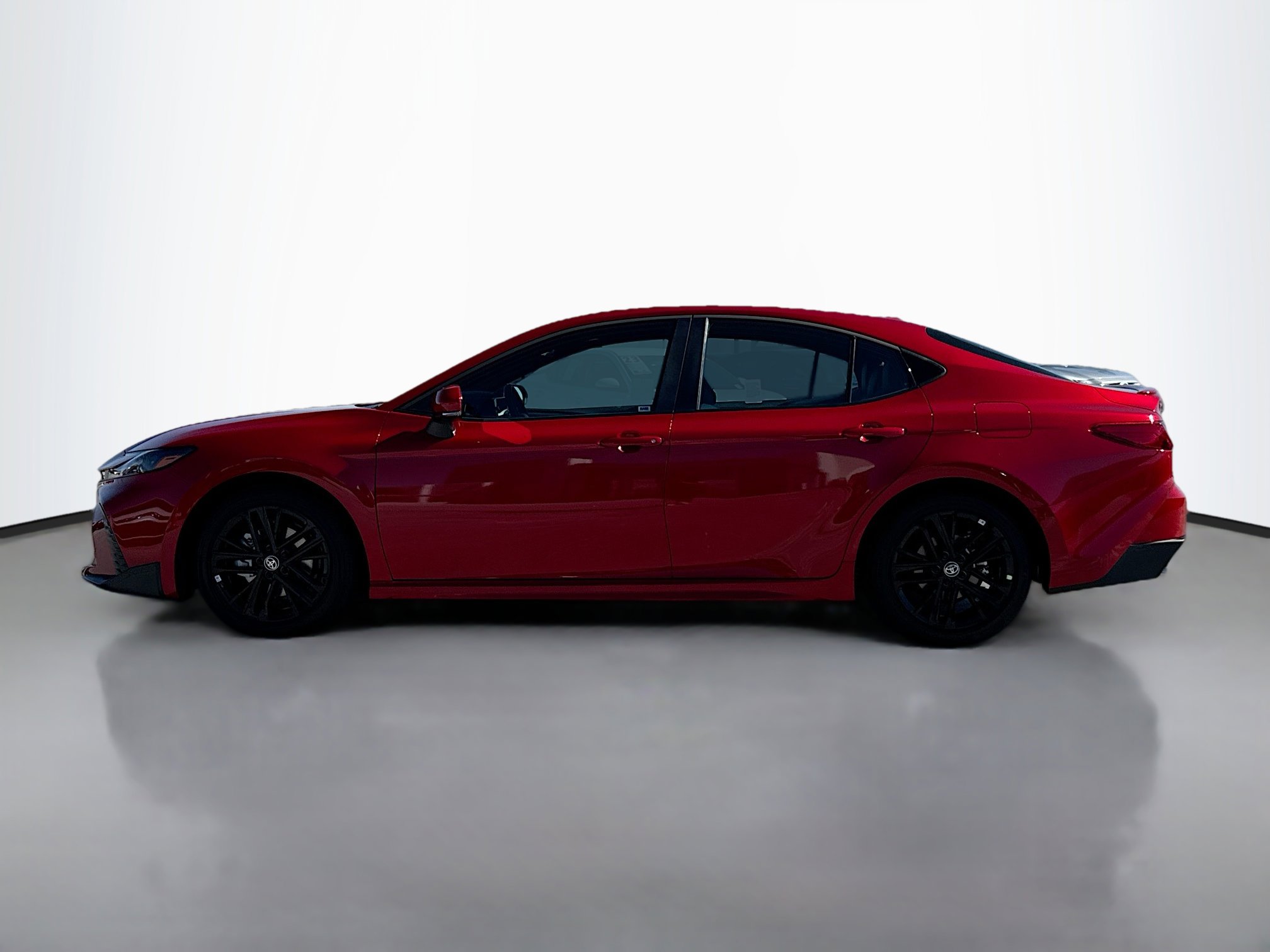 2025 Toyota Camry LE photo 3