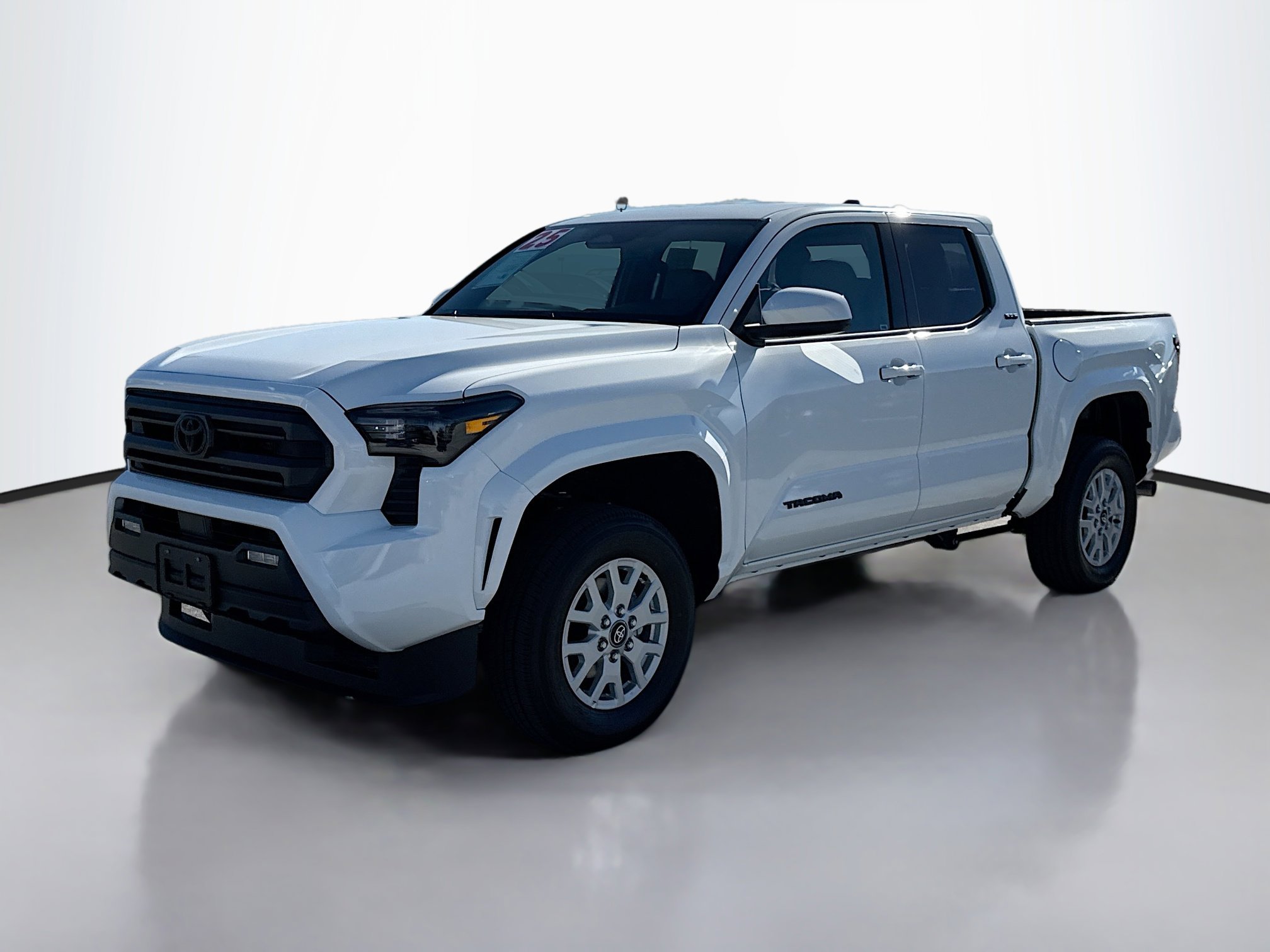 2025 Toyota Tacoma SR5 photo 2