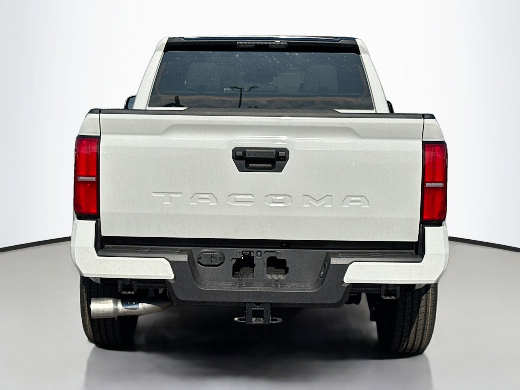 2025 Toyota Tacoma SR5 - Photo 11